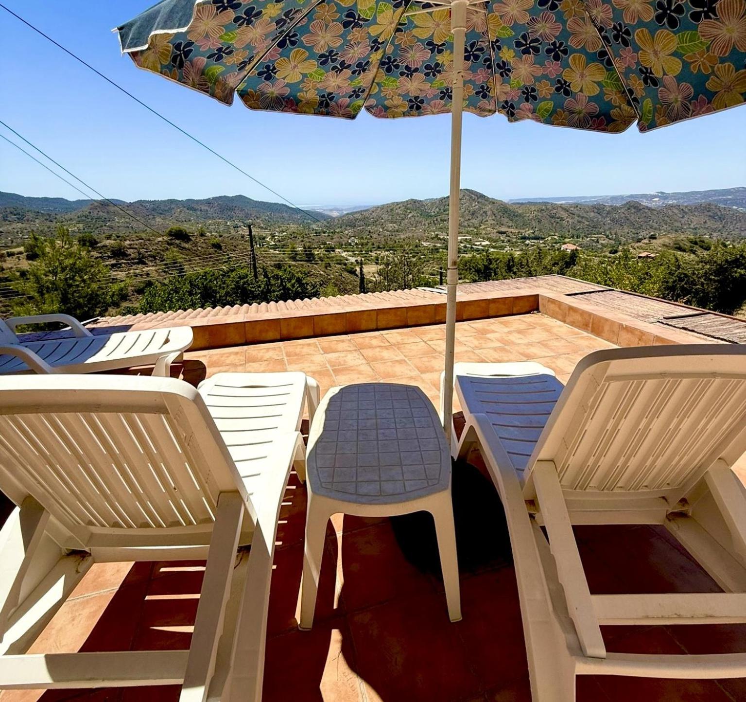 Apokas Country House