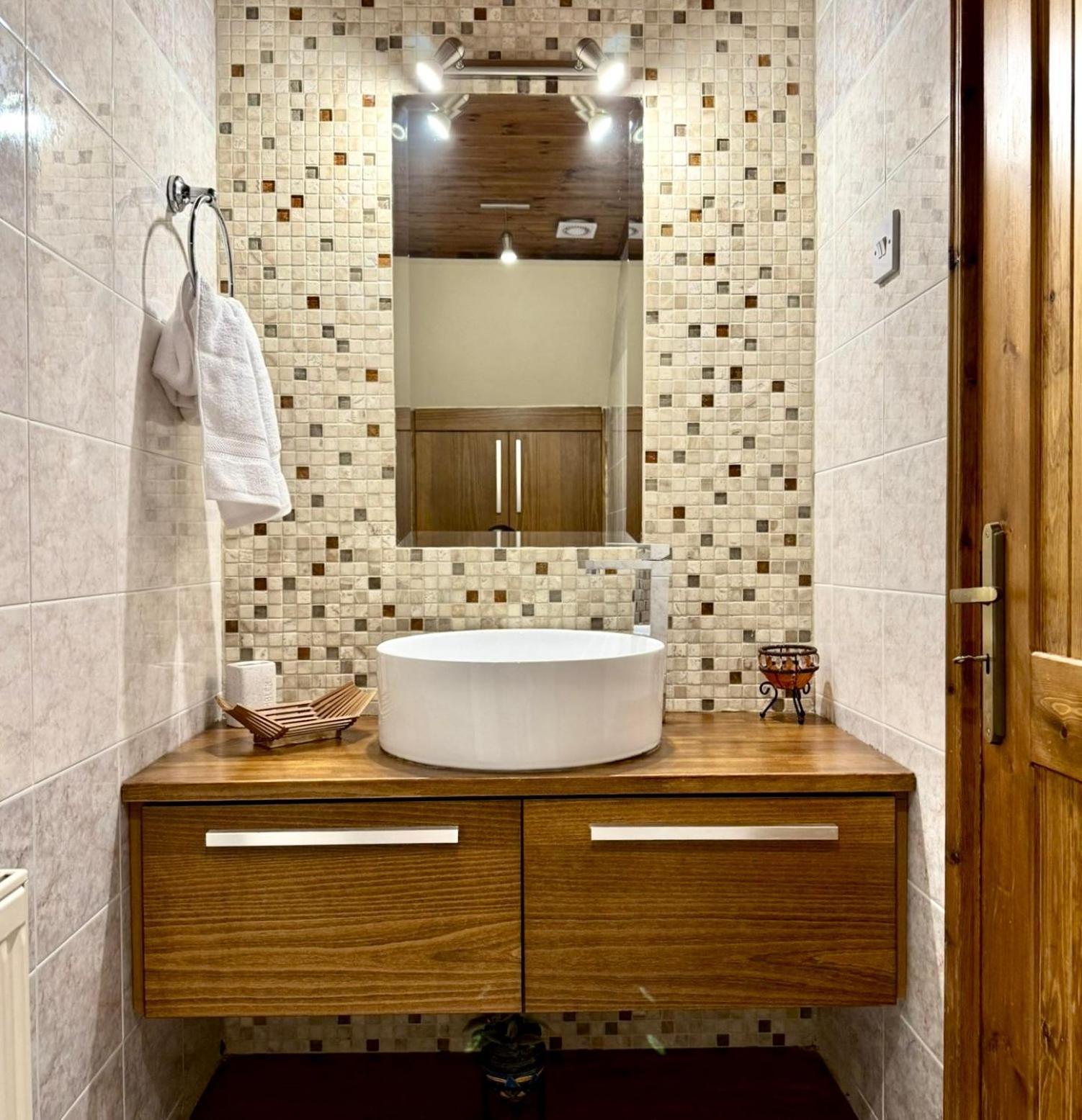 Apokas Country House