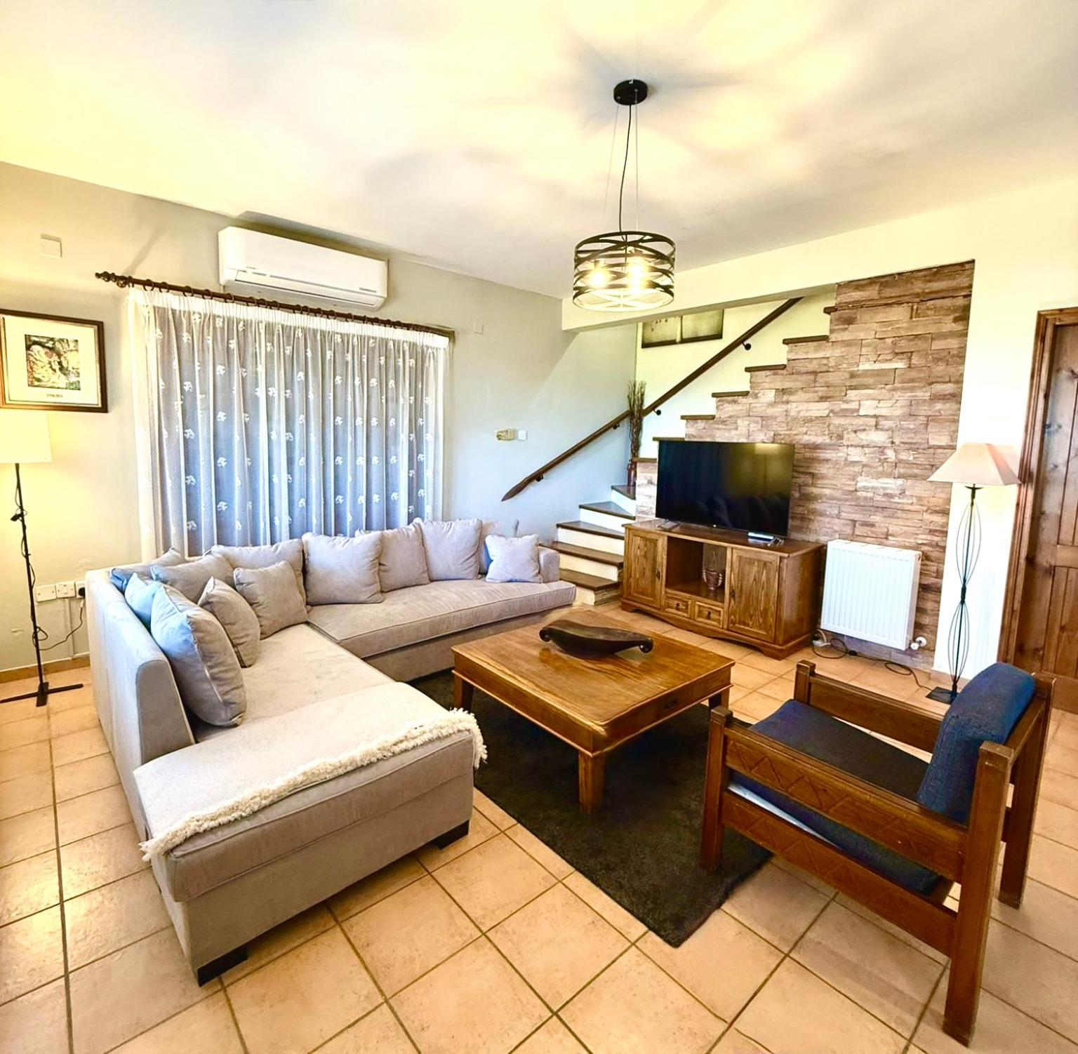 Apokas Country House
