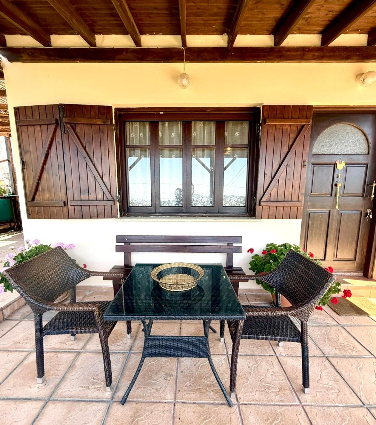 Apokas Country House