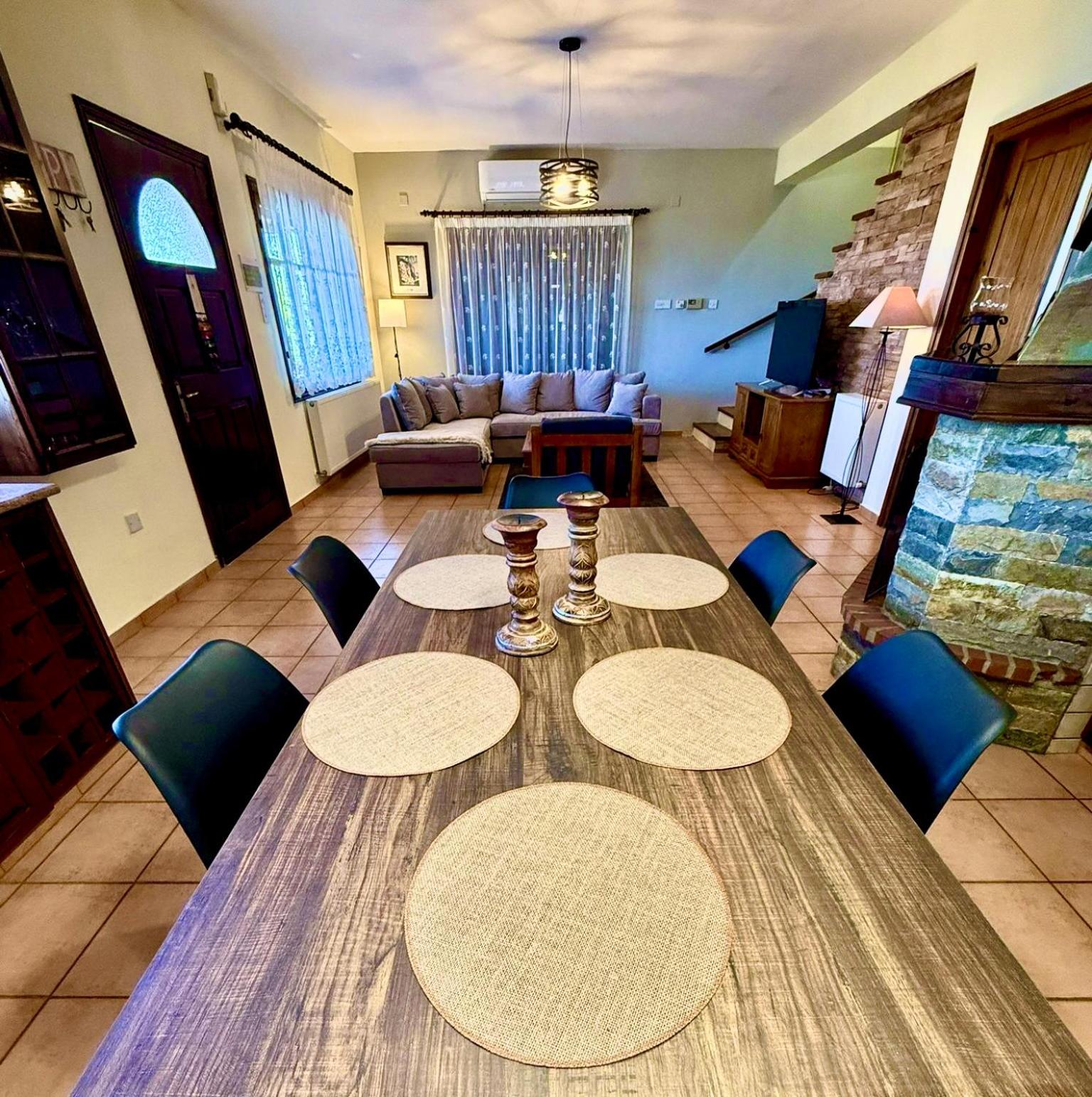 Apokas Country House