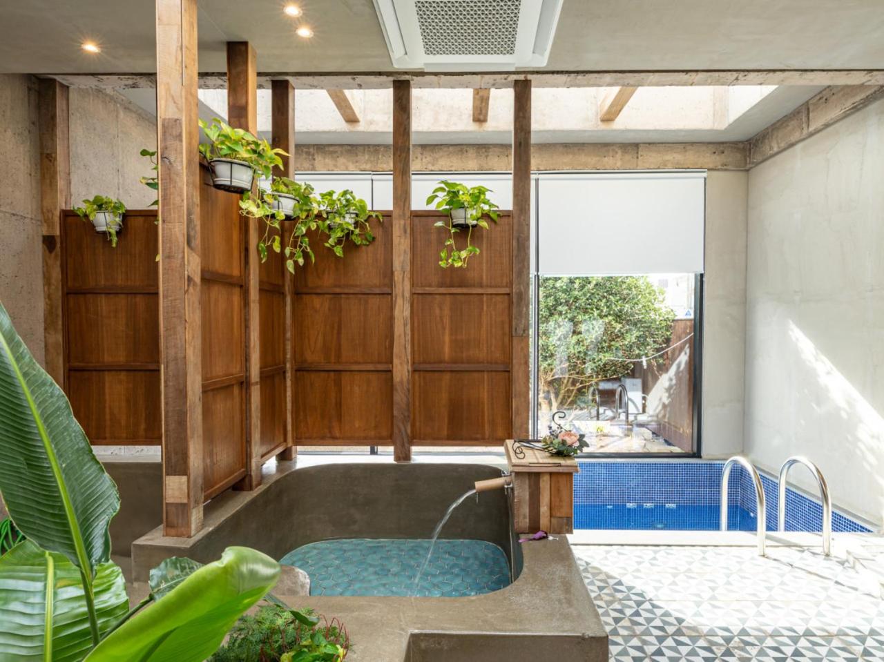 Jeju Dodu Tropical Premium Pool Villa