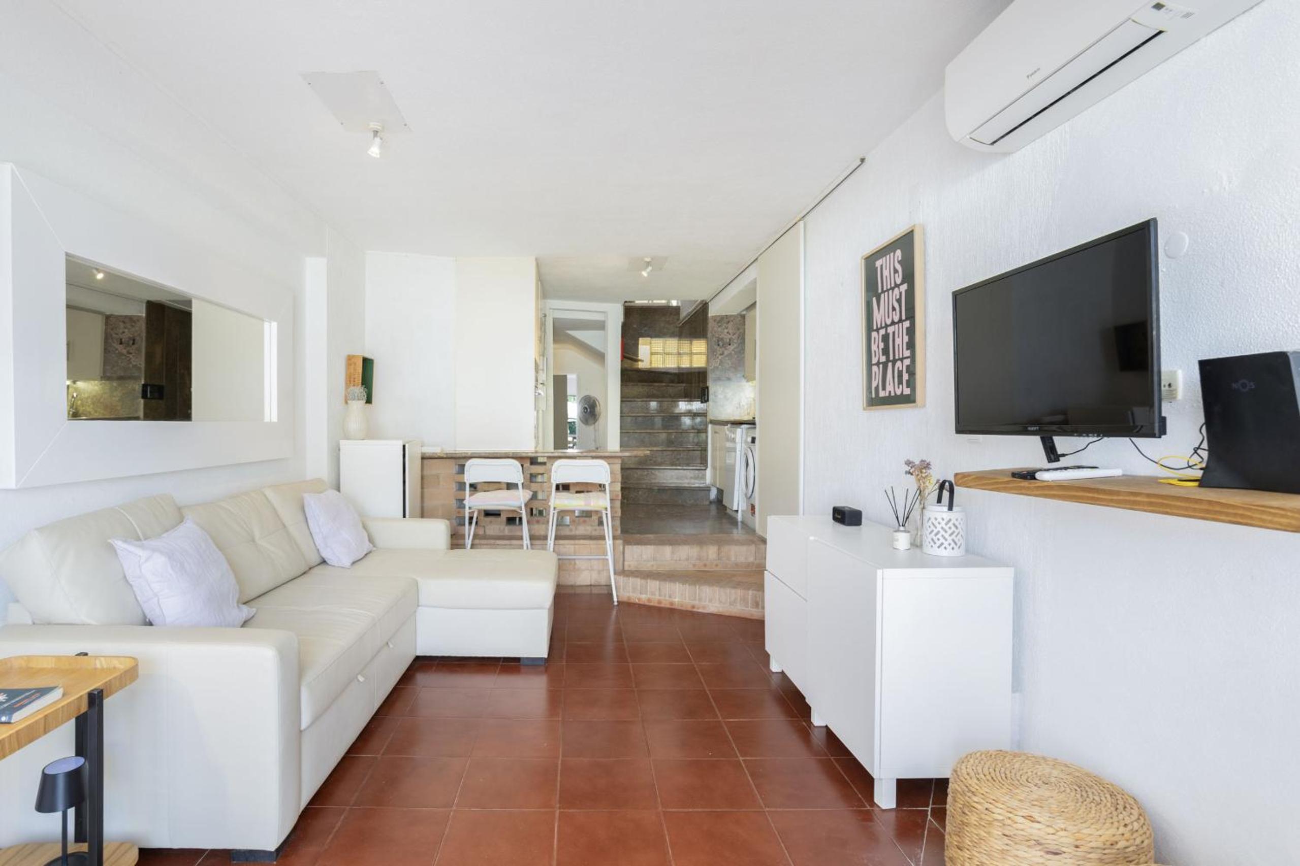 Pedras del Rei 398 Apartment, by Hopstays