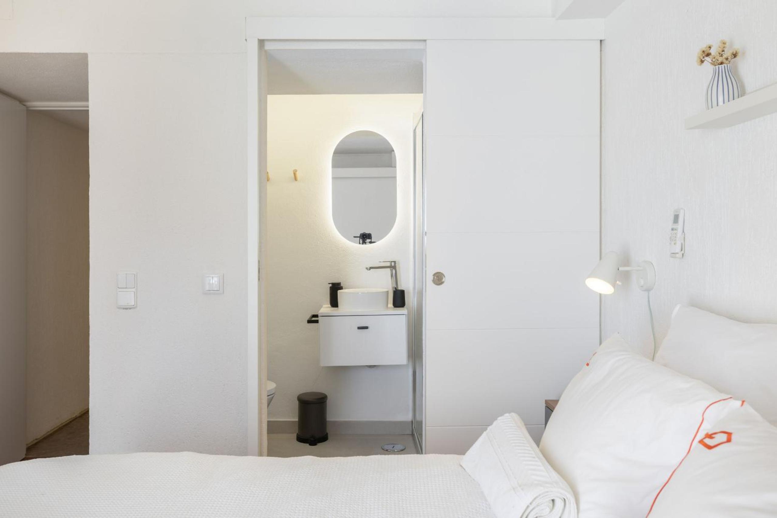Pedras del Rei 398 Apartment, by Hopstays