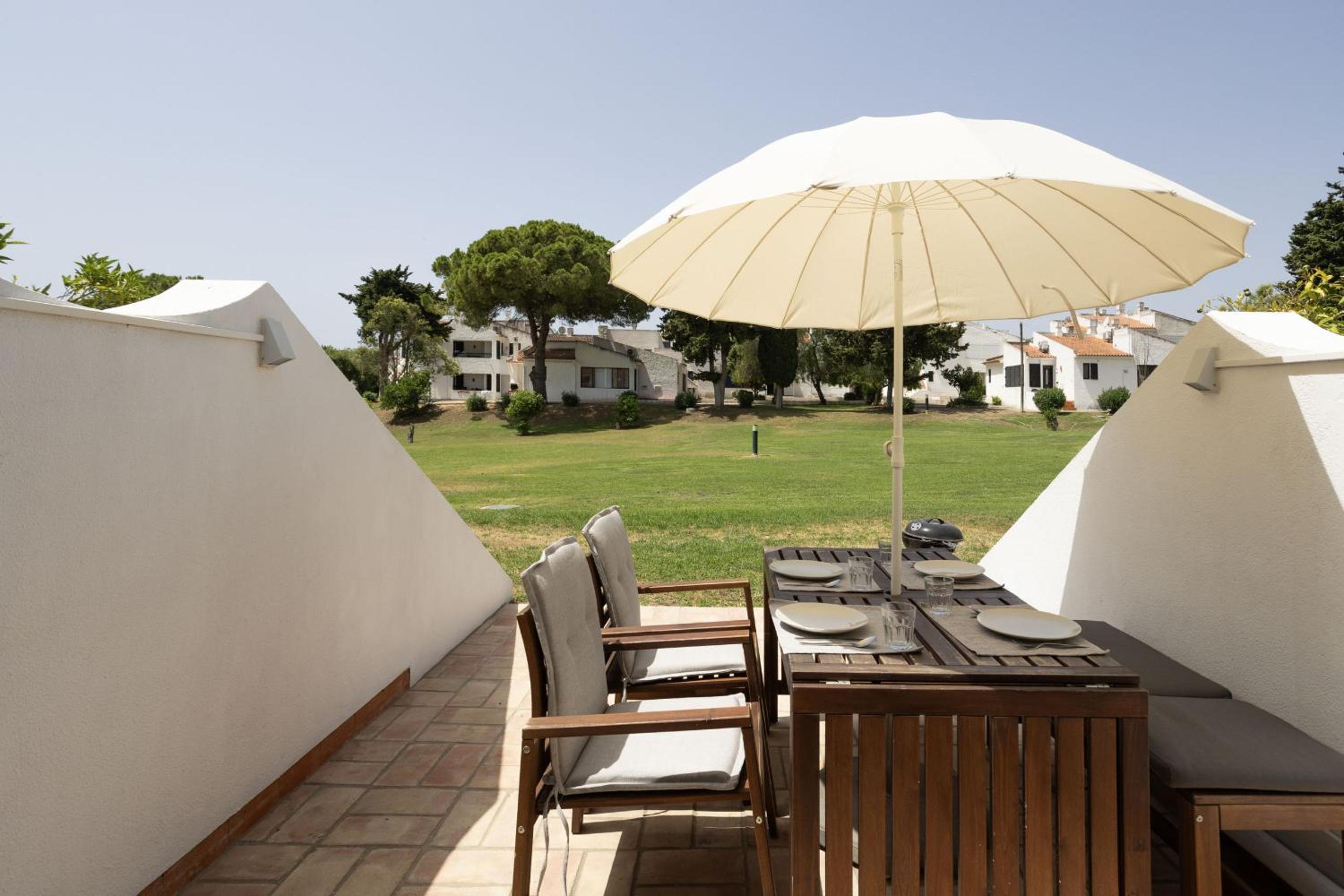 Pedras del Rei 398 Apartment, by Hopstays
