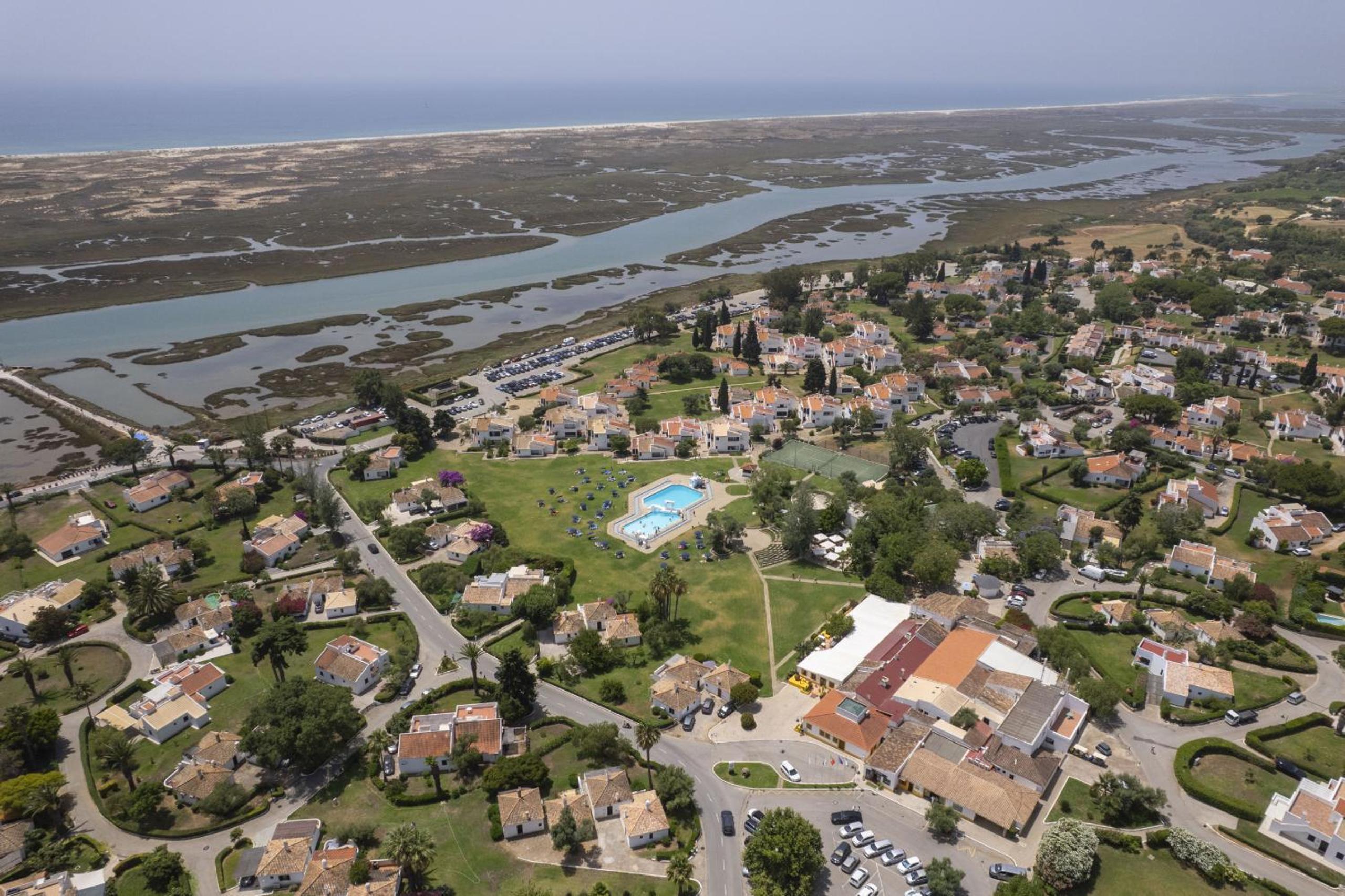 Pedras del Rei 398 Apartment, by Hopstays