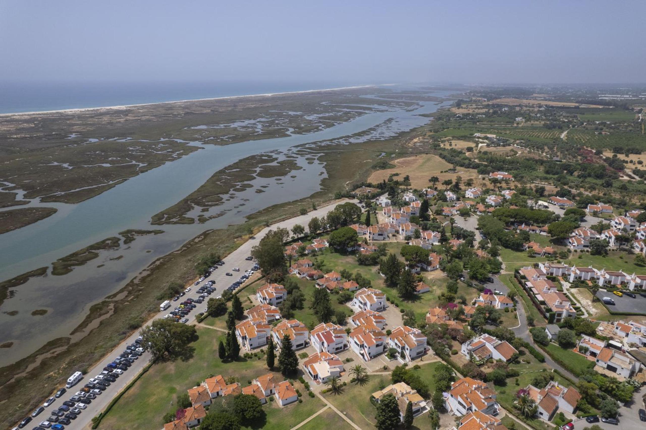 Pedras del Rei 398 Apartment, by Hopstays