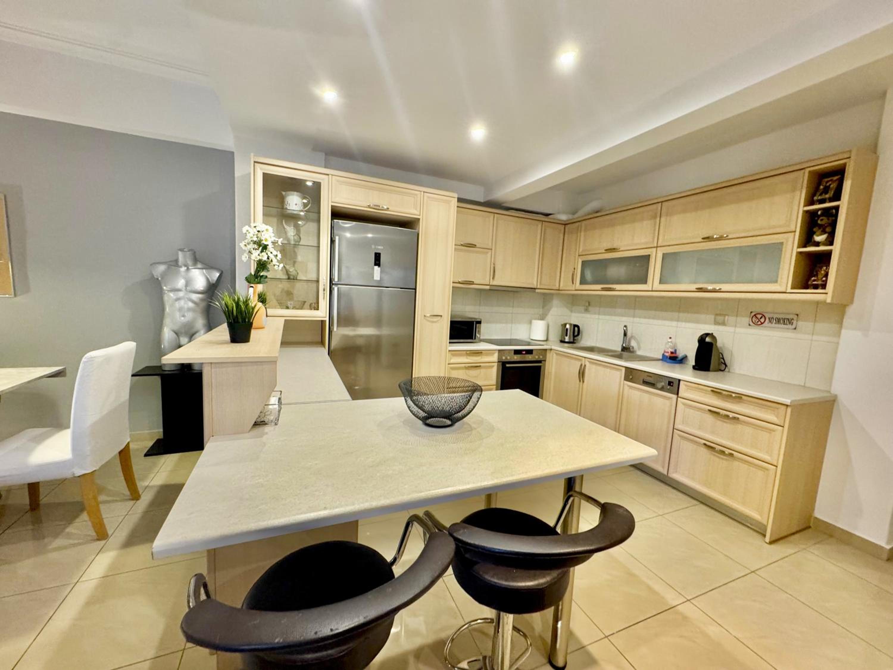 Marina Zeas Spacious Two Bedroom Apartment