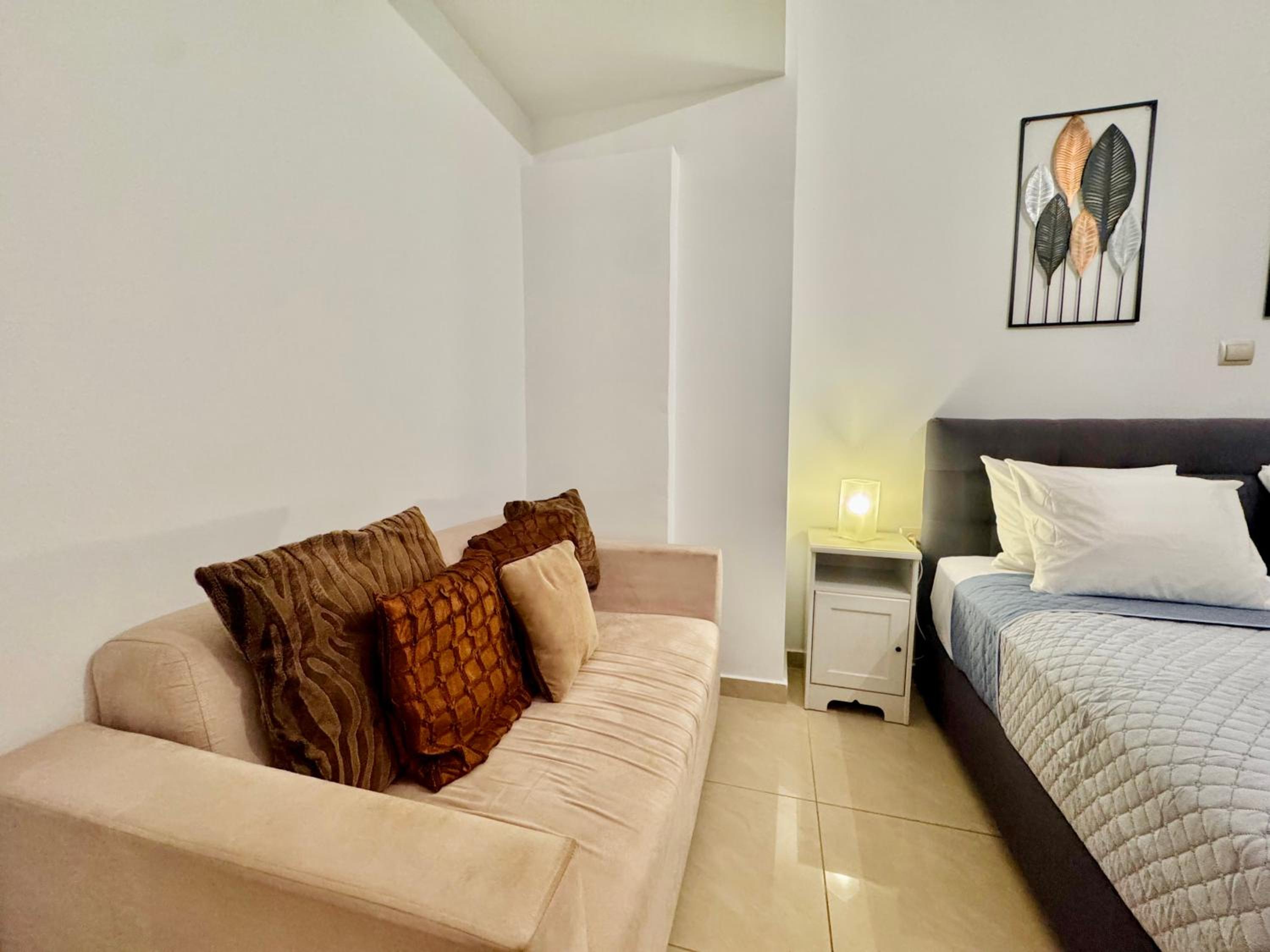 Marina Zeas Spacious Two Bedroom Apartment