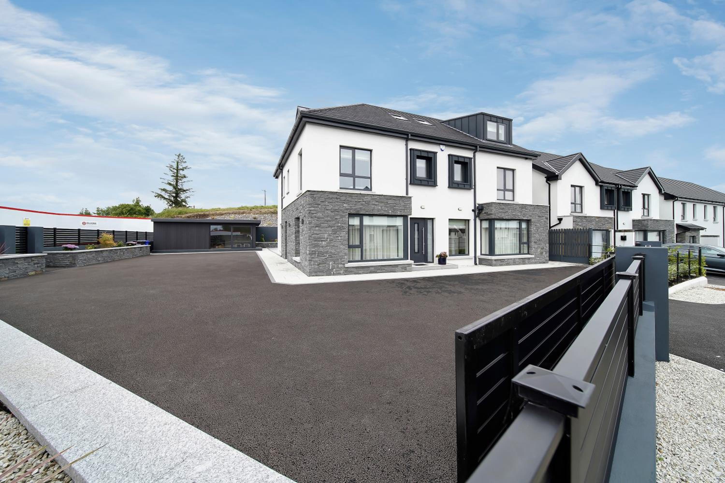 72 The Westpoint Way - Donegal Town