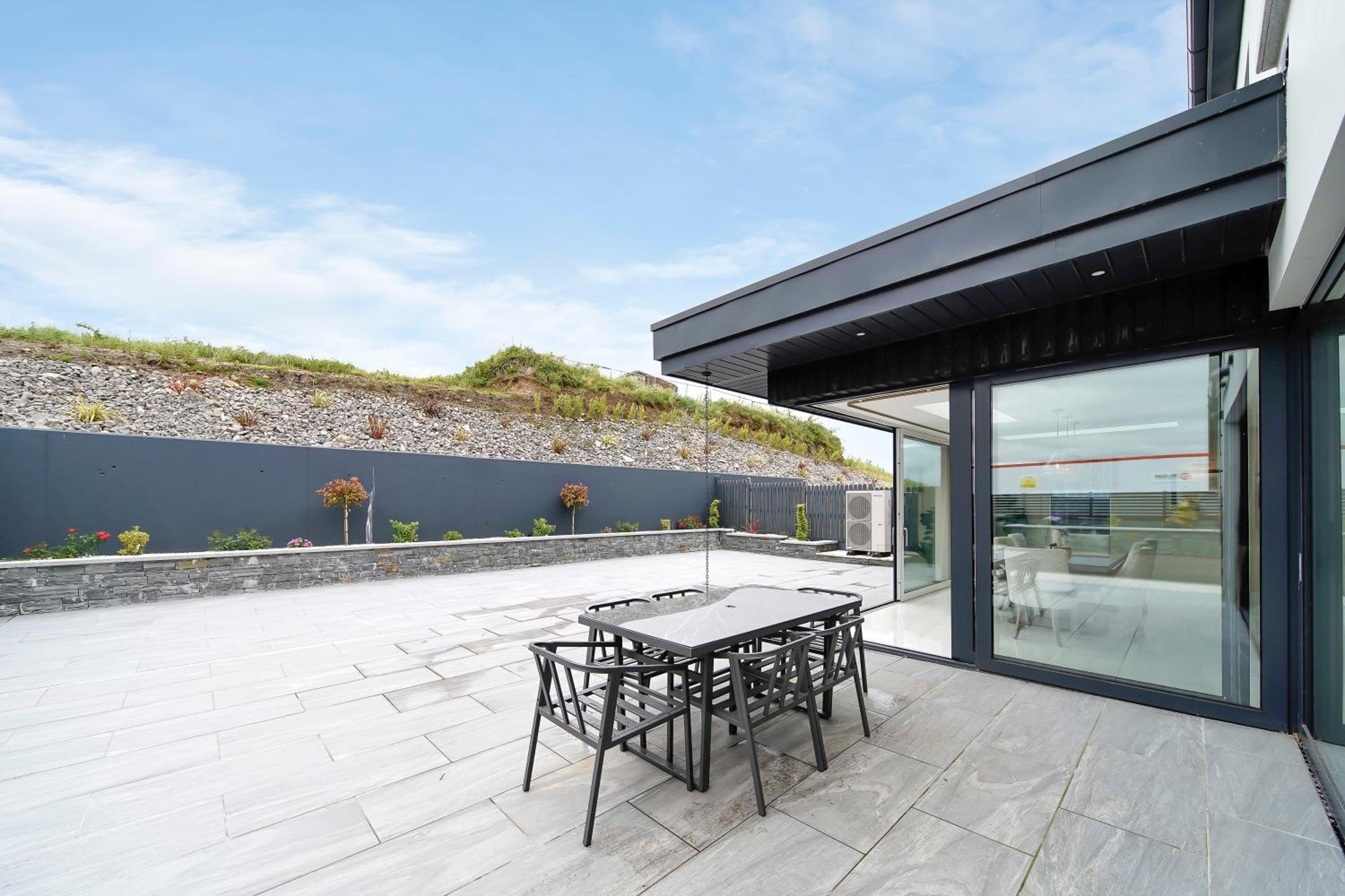 72 The Westpoint Way - Donegal Town