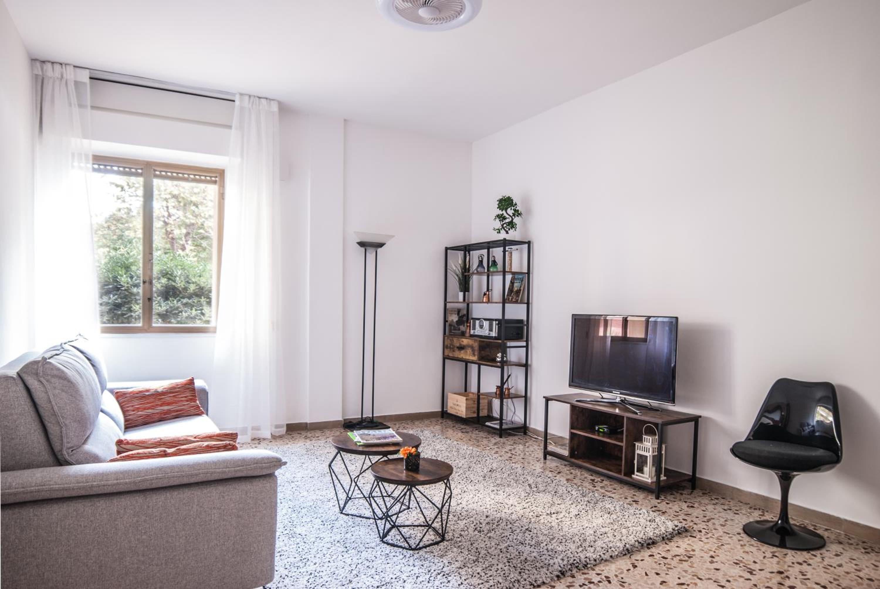 Scandicci Flat - 15 mins from Florence