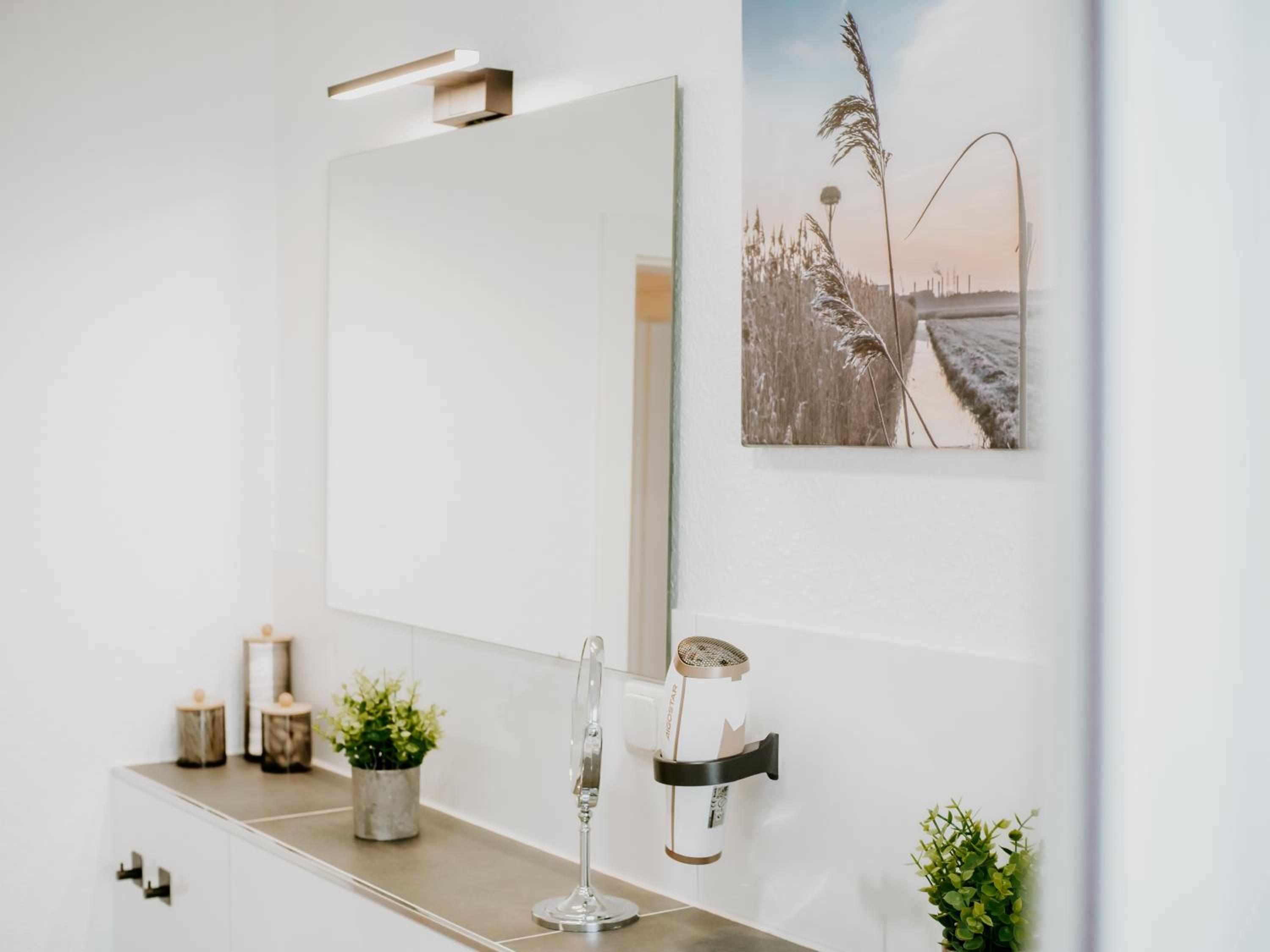 Wohlfühlapartment, Zentral, 200m zur UNI, Parkplatz, Boxspringbetten, Massagesessel, Nespresso, LAN & WIFI