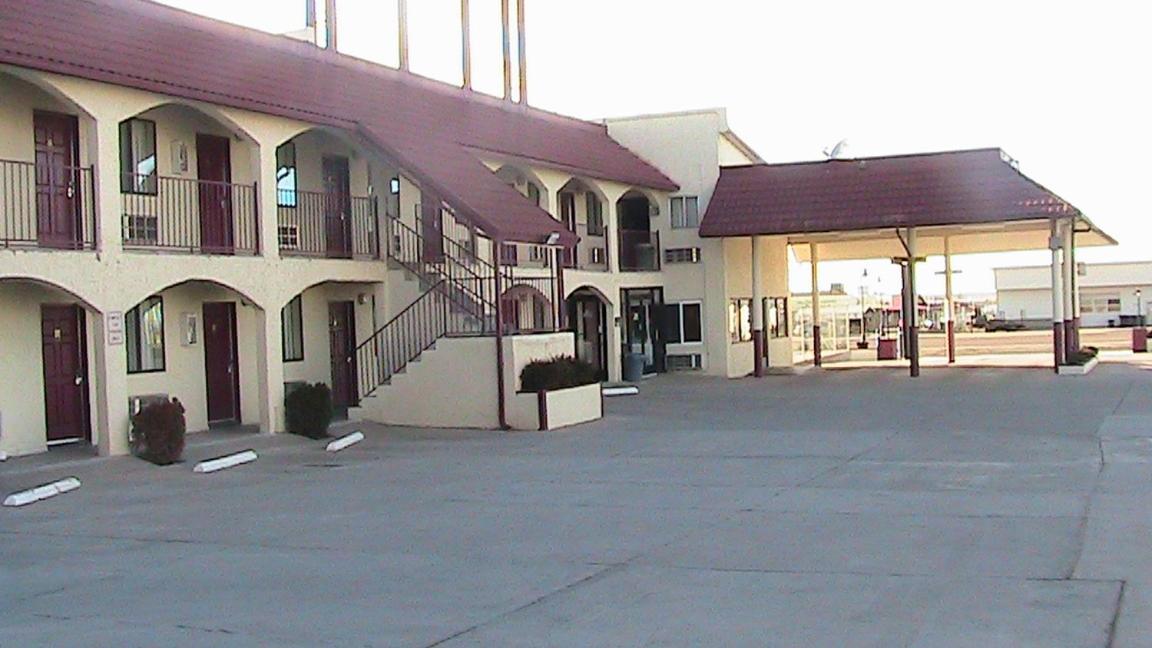 Holbrook Vacations - Travelodge by Wyndham Holbrook - Property Image 1