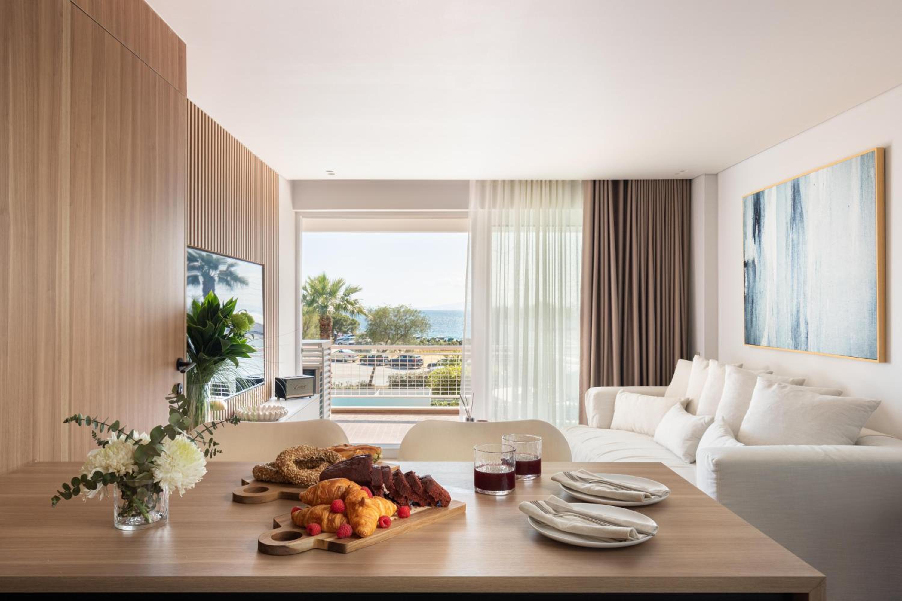 1BD SV Beach Condo with Pool