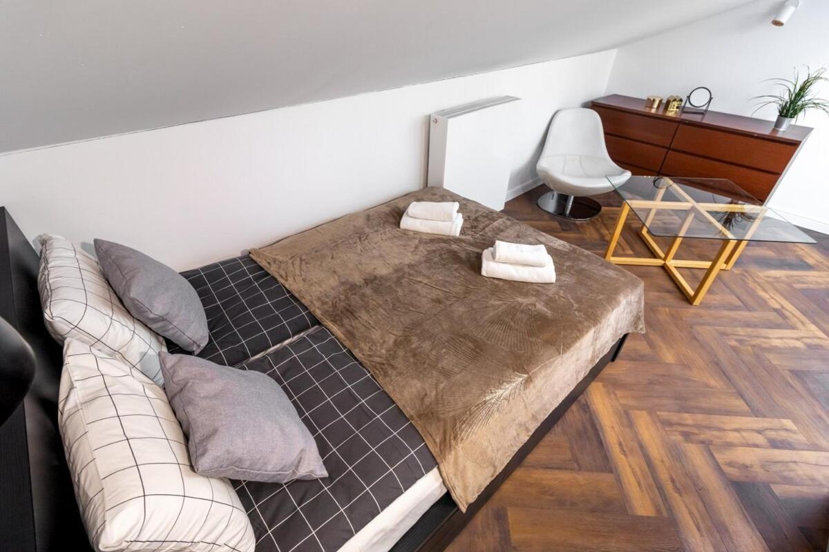 Close-Urban Chic - Modern Apartment near Center & National Stadium, Marcinkowskiego #2