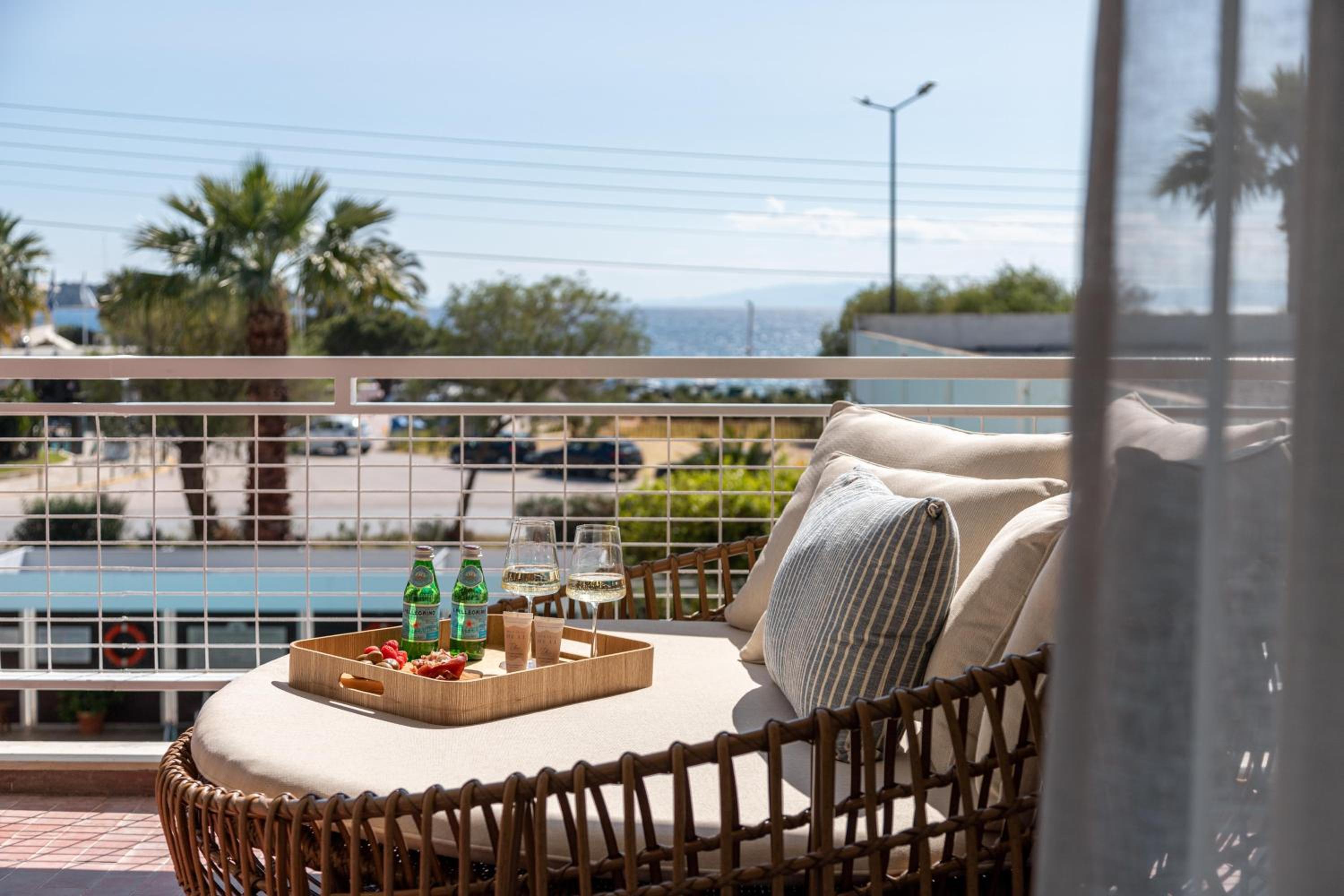 1BD SV Beach Condo with Pool