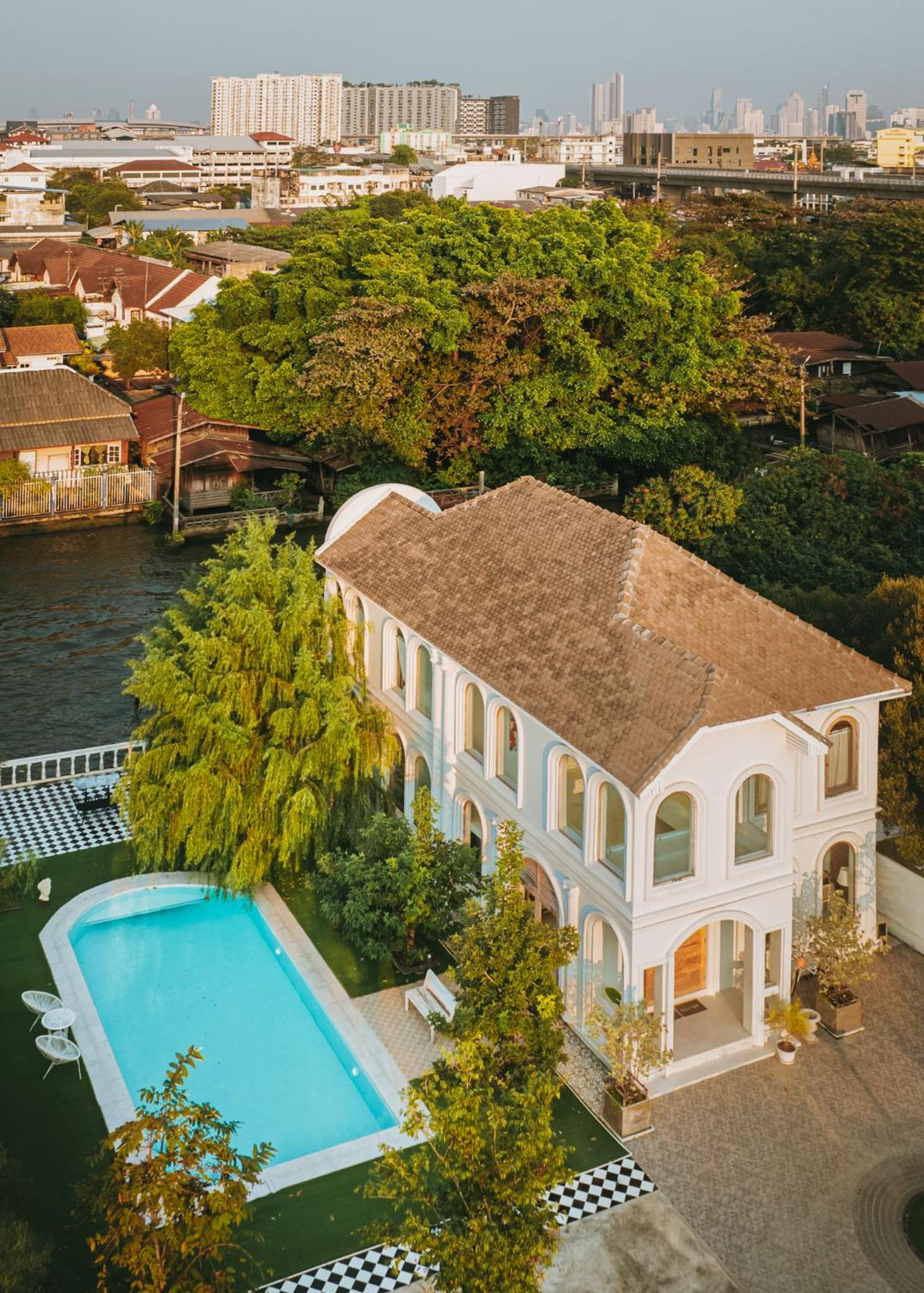 Arpo Pool Villa Riverside Bangkok