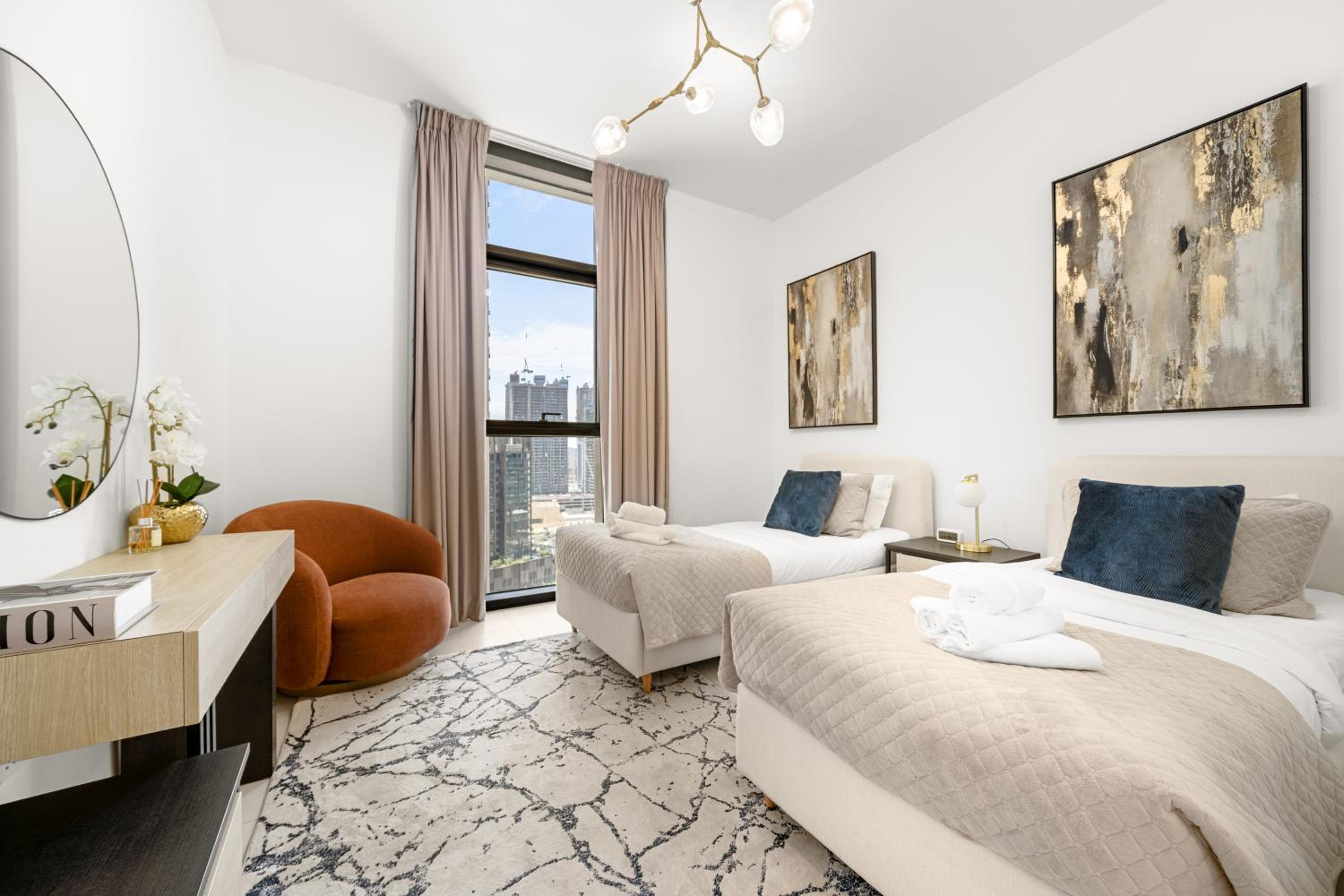 Luxury Two Bedroom Apartment with City & Pool View by Delujo Stays
