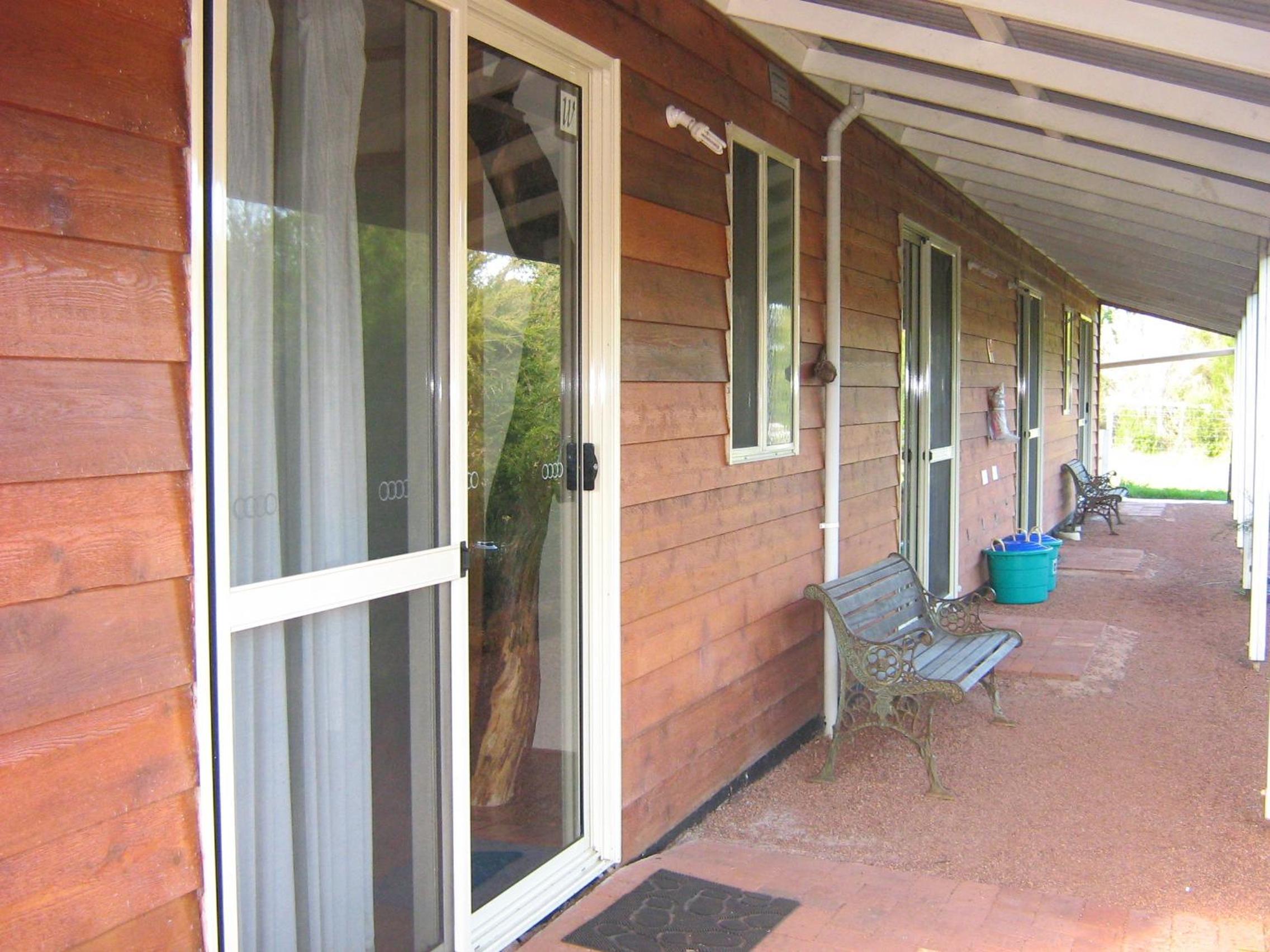 Photo 18