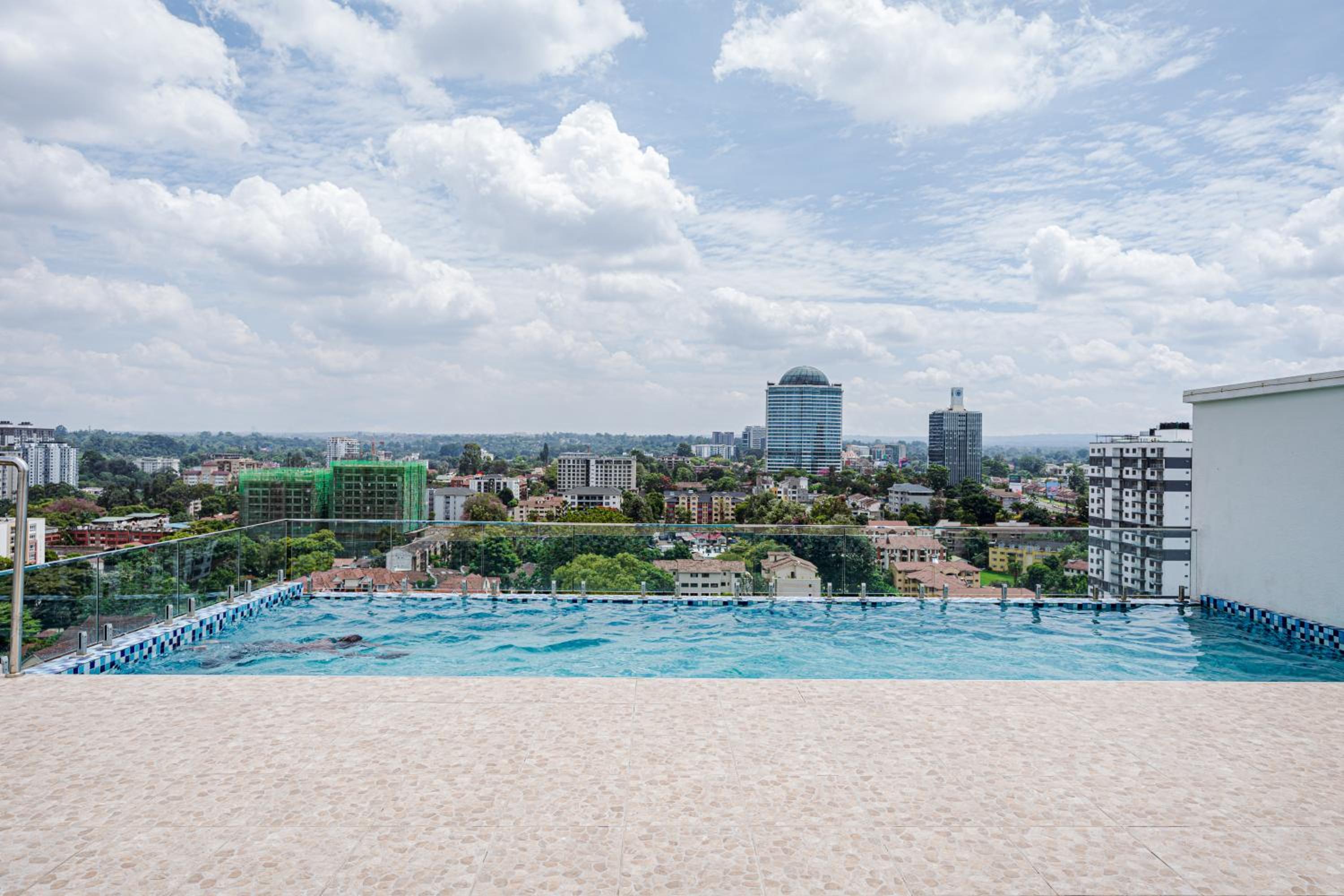 Marina Bay Apartment in Nairobi one & two Bedroom Westland's Off Rhapta Road with Swimming pool, gym & workspace - Zawi