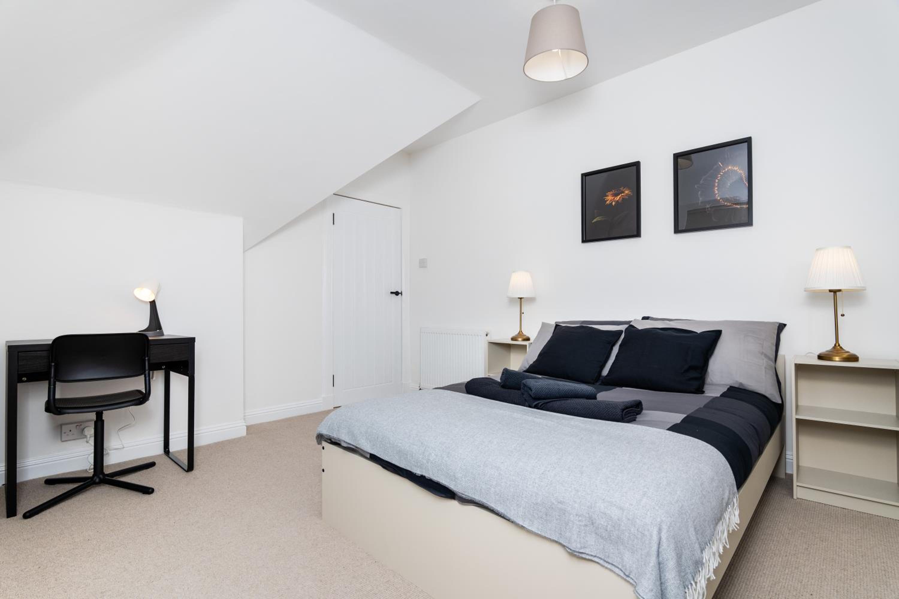 2 Bedroom House-Free Parking