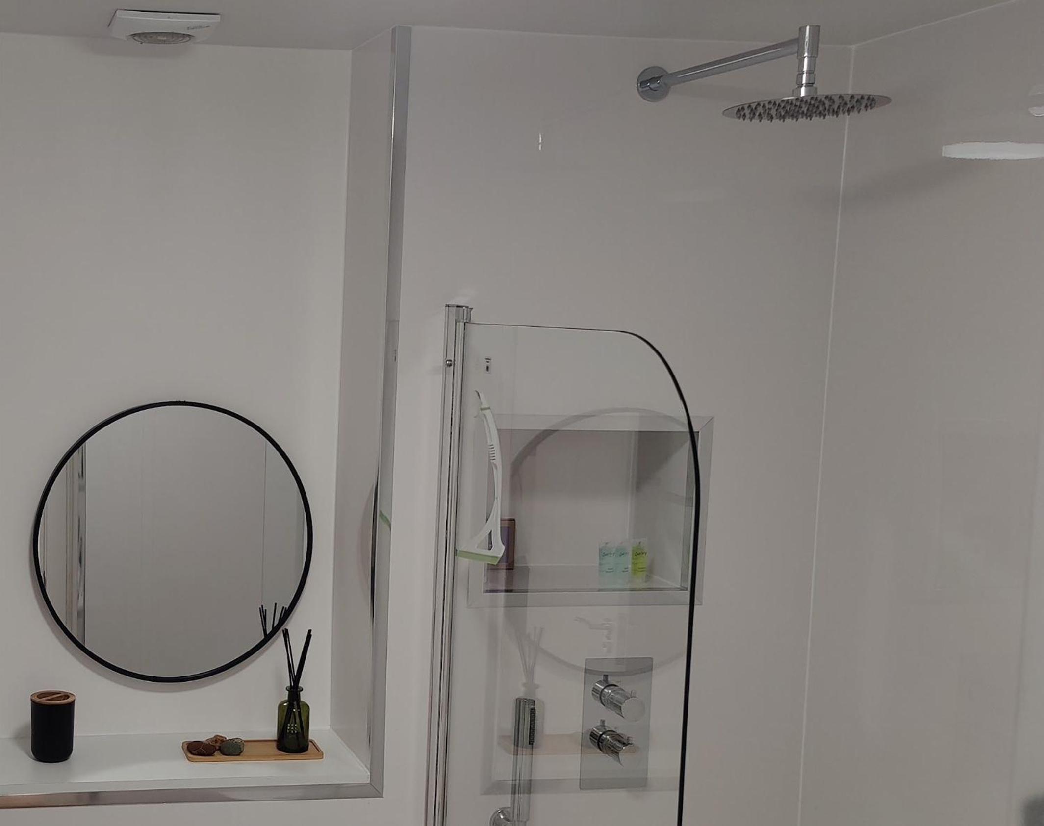 Central 1-bed flat - Walk to shops, pubs and station
