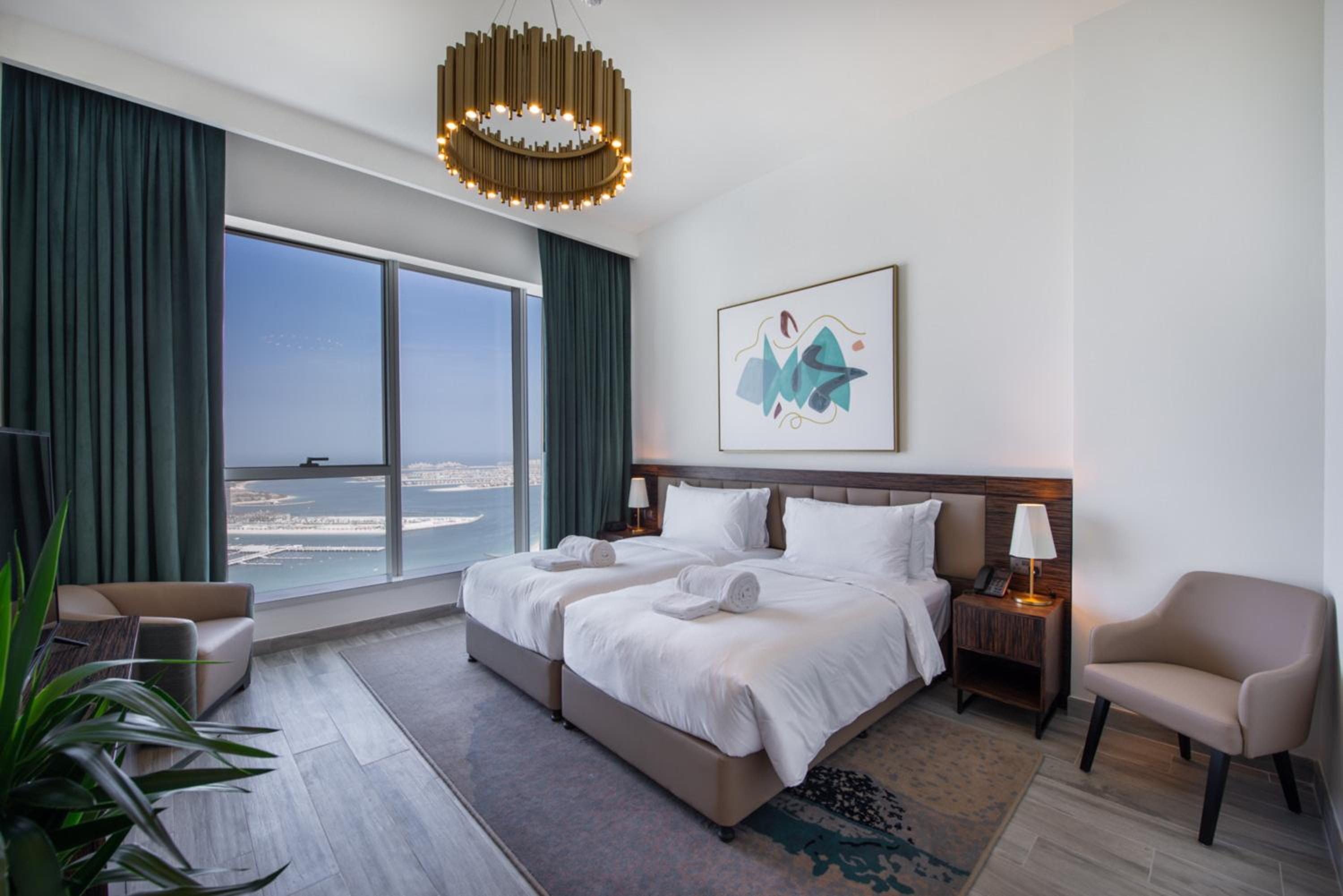 Maison Privee - Chic Coastal Escape with Open Sea Vws on Palm Entry