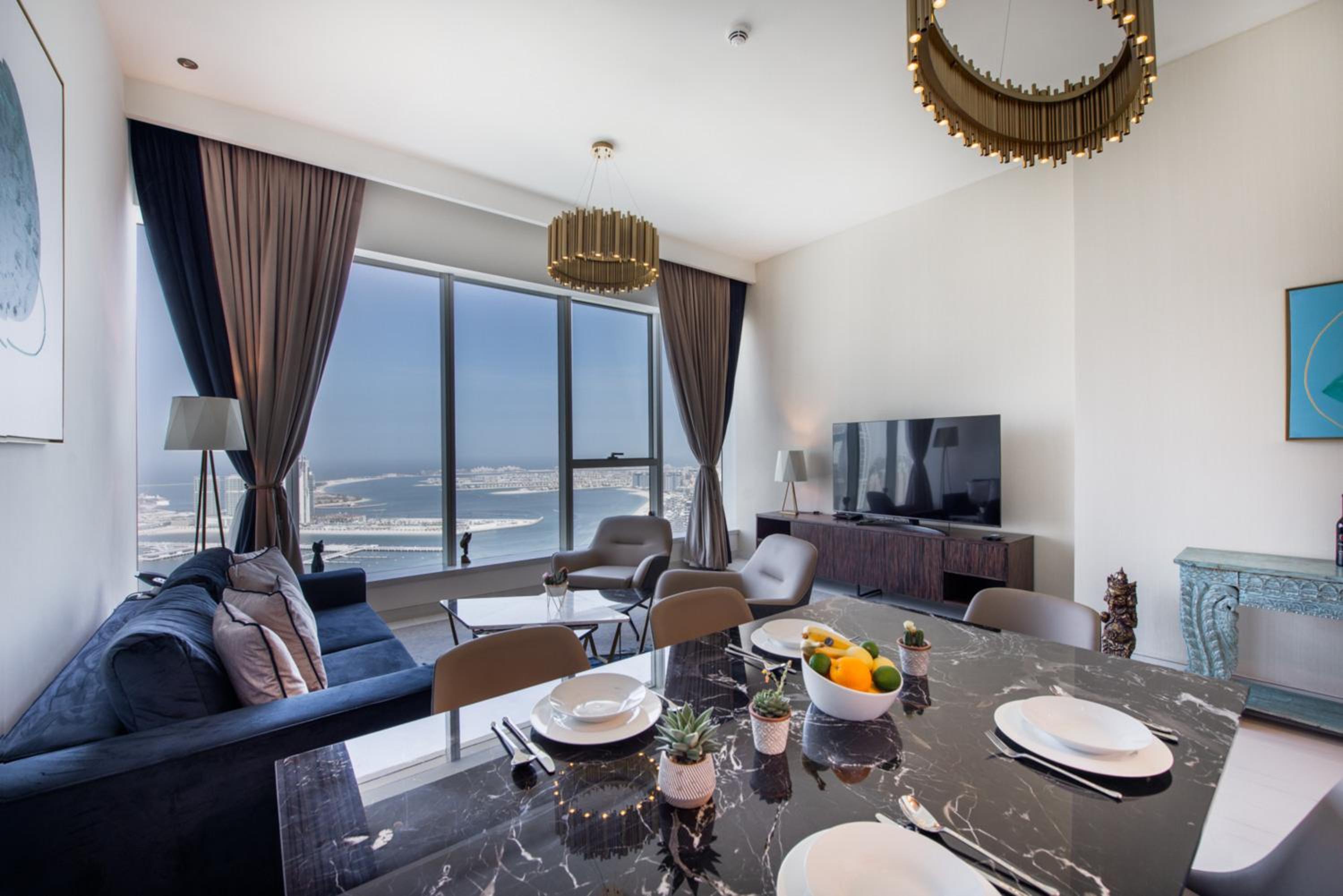 Maison Privee - Chic Coastal Escape with Open Sea Vws on Palm Entry