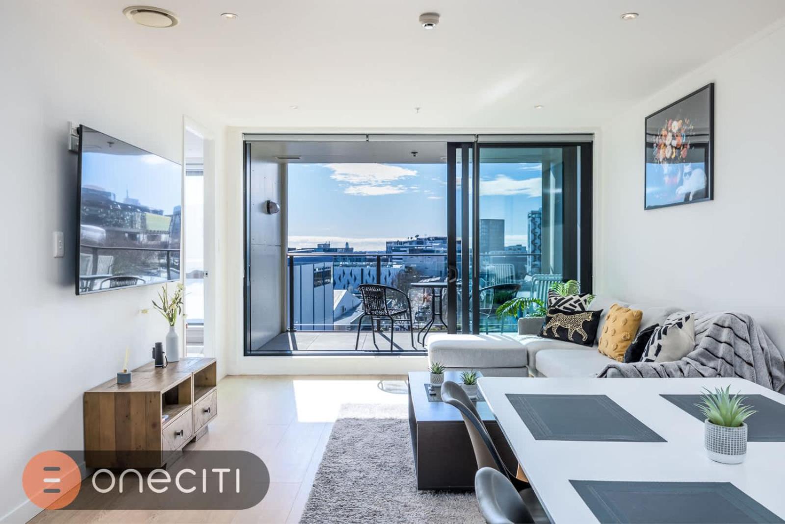 Spacious 3BR in Auckland CBD w Parking, Sky City Views