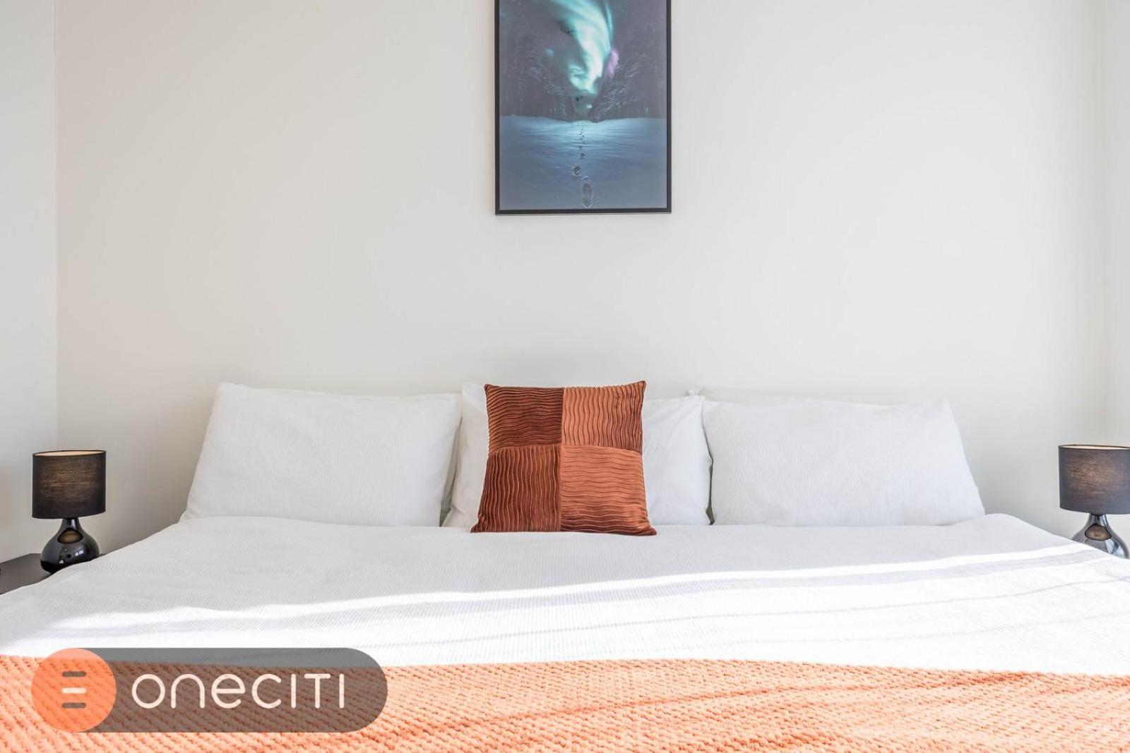 Spacious 3BR in Auckland CBD w Parking, Sky City Views