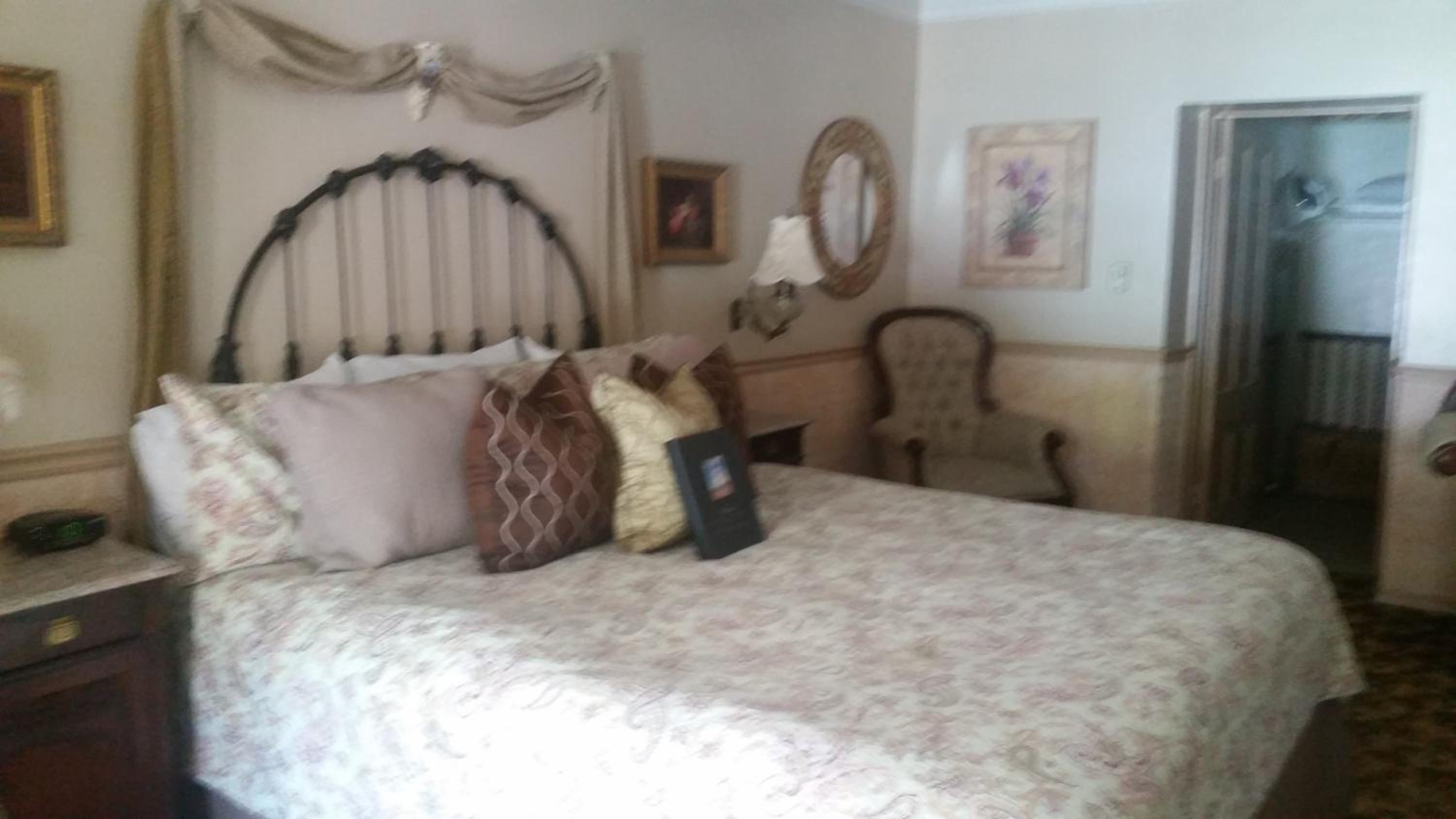 Gunn House Hotel