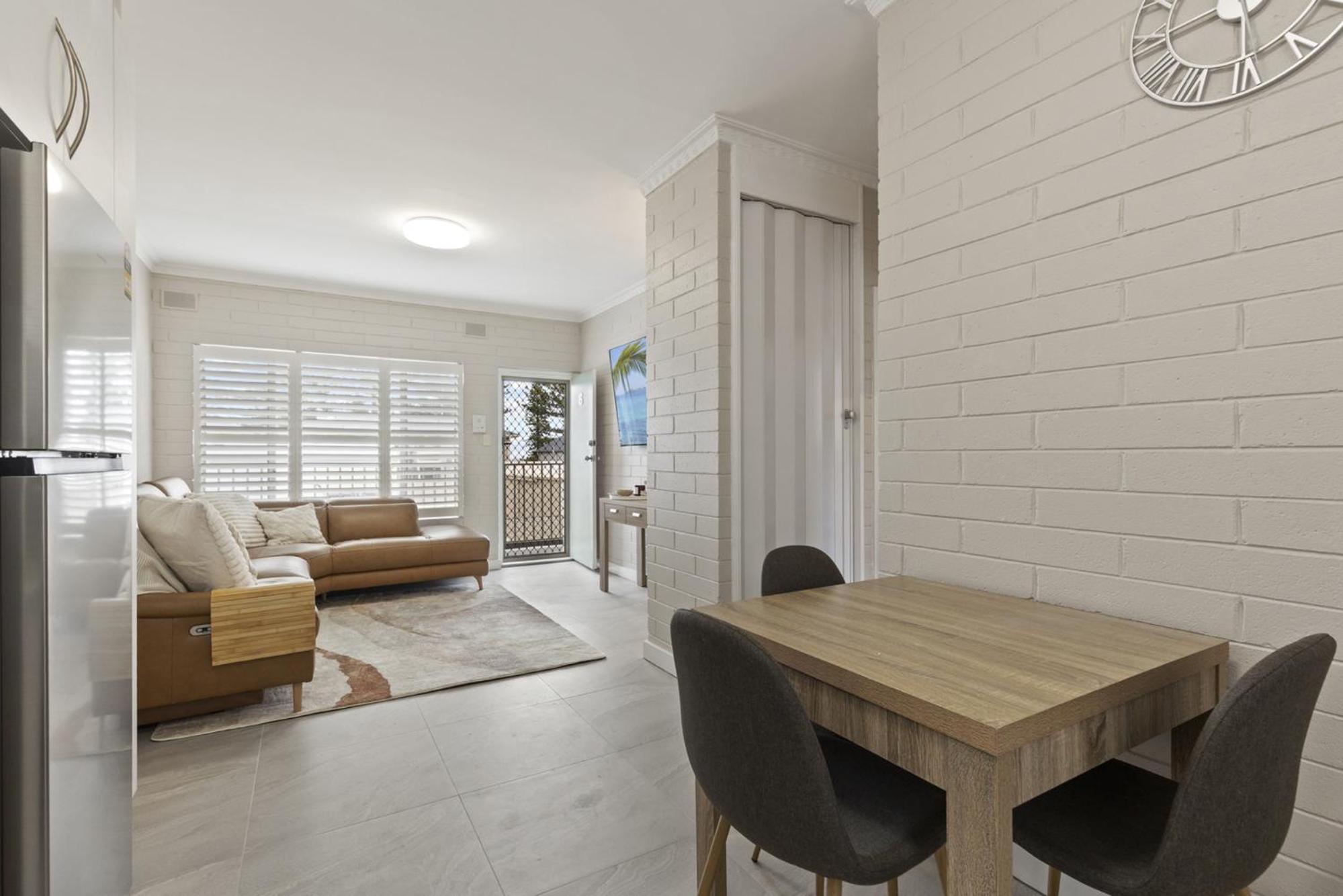 Bright 2-Bed Apartment Steps from Largs Bay Beach