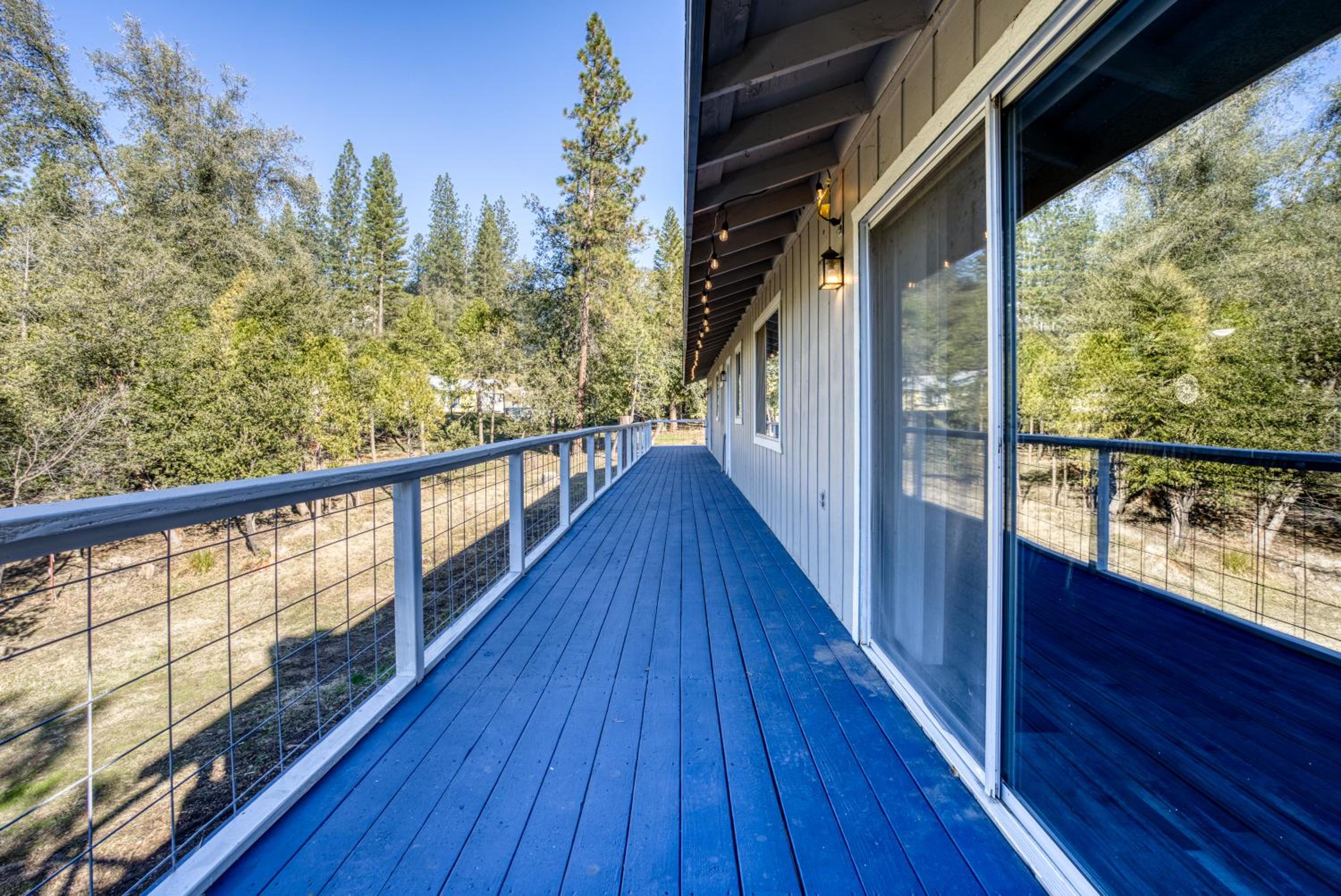 Mariposa home, Yosemite retreat, deer watching, family friendly