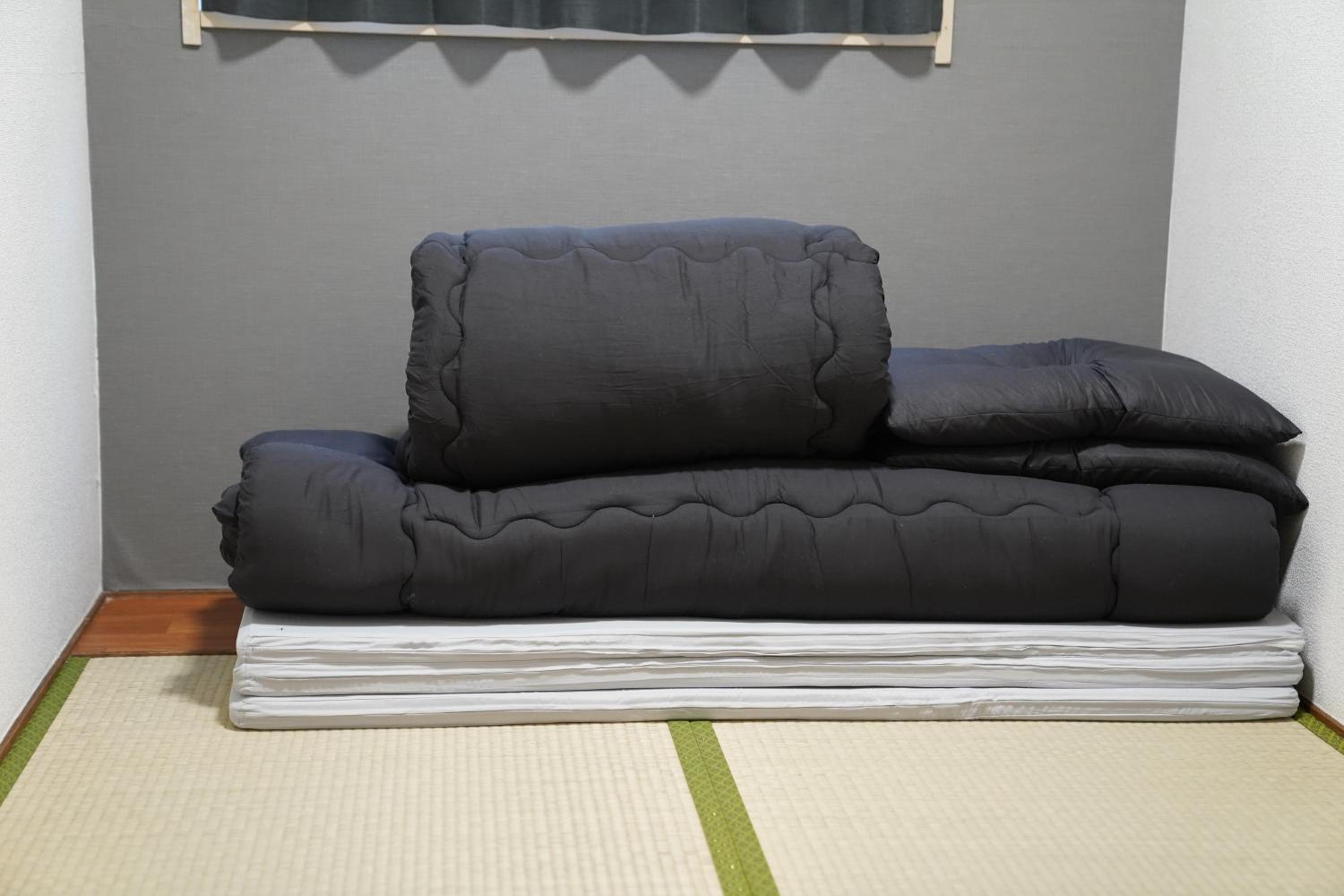 心斎橋難波関空直通Nambaminami Shin-Imamiya Ambers Hostel