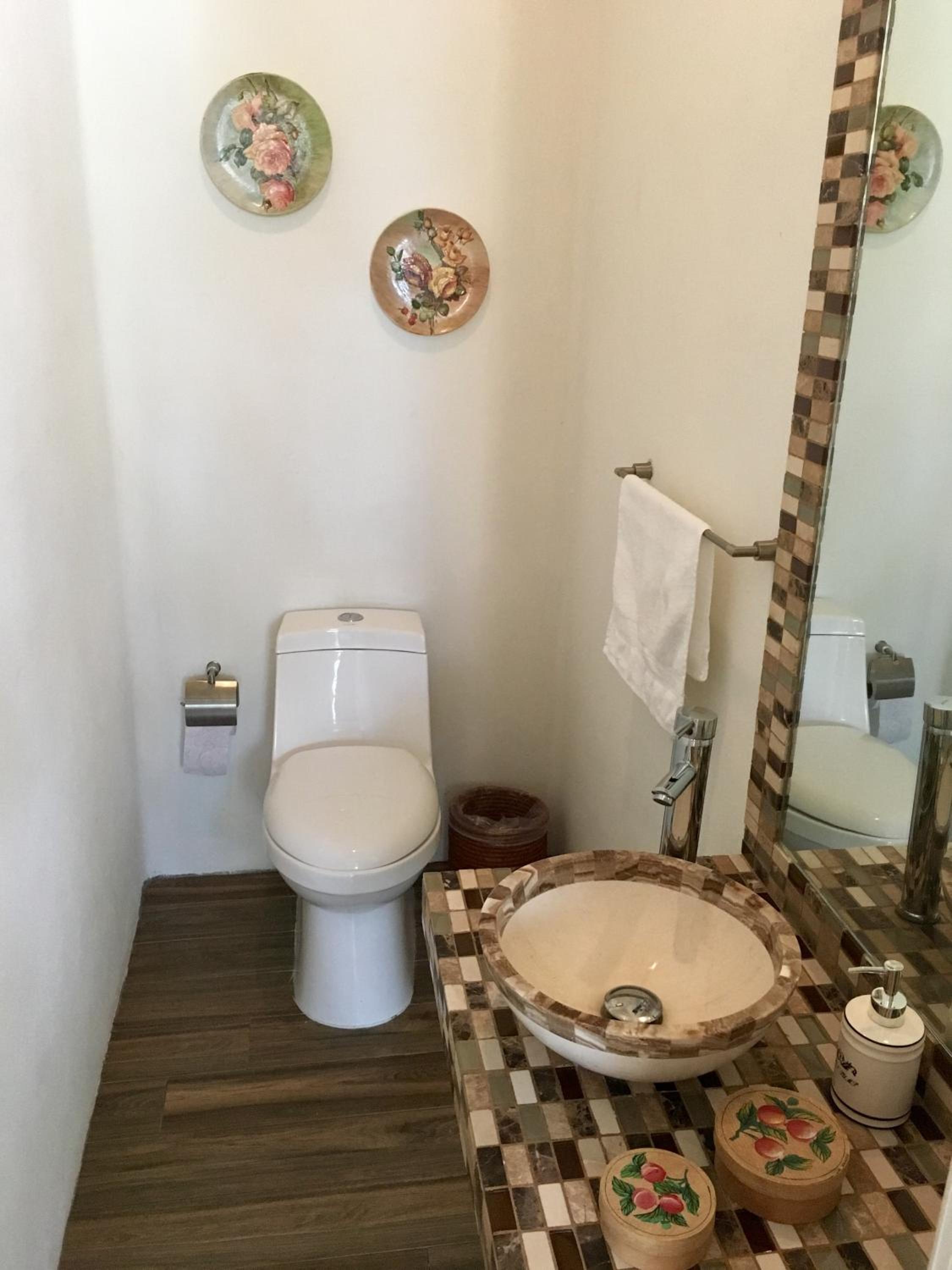 Photo 8