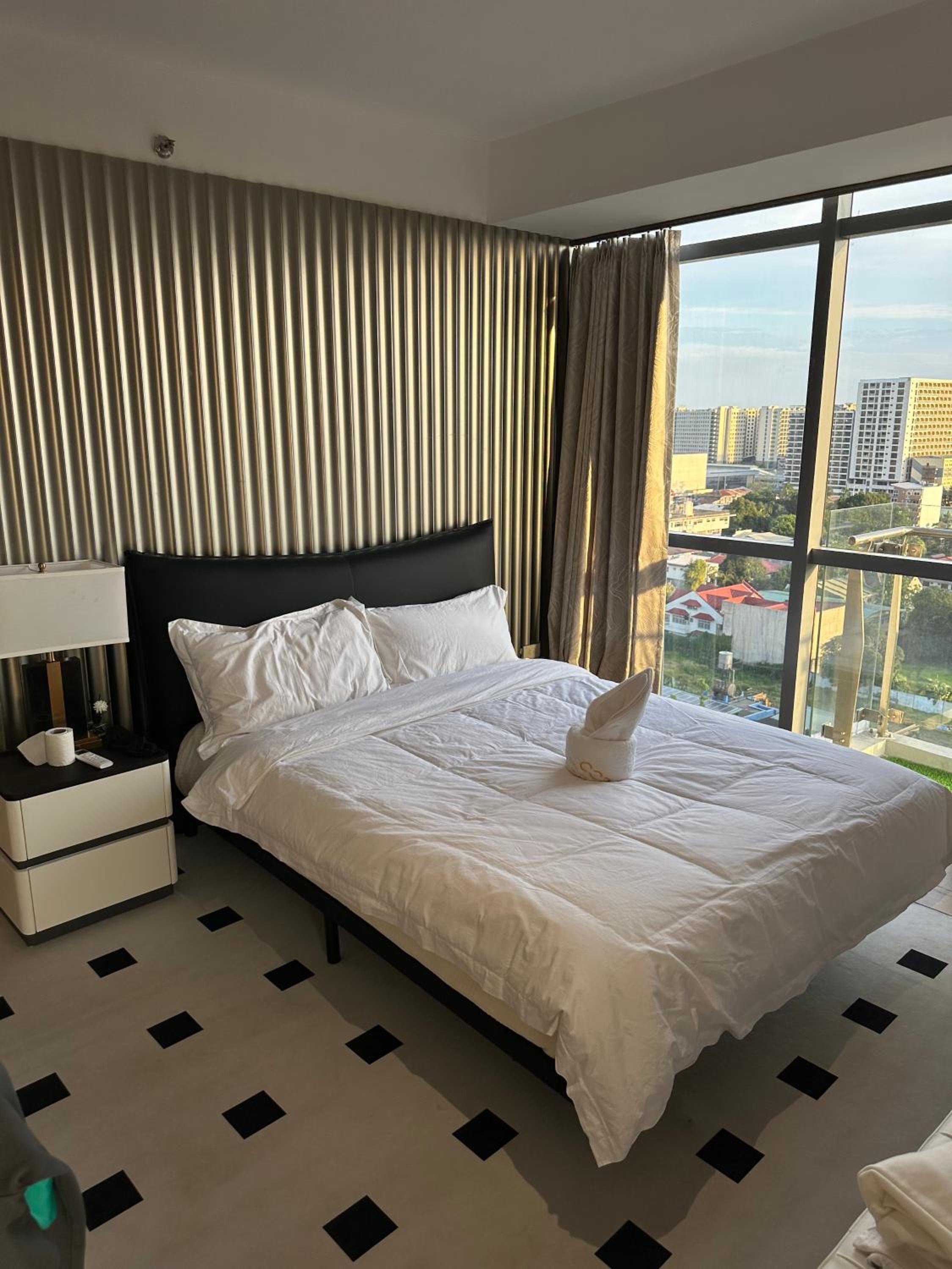 Spacious Unit & High-Floor Hotel near City of Dreams, Airport, Okada, and Solaire Casino
