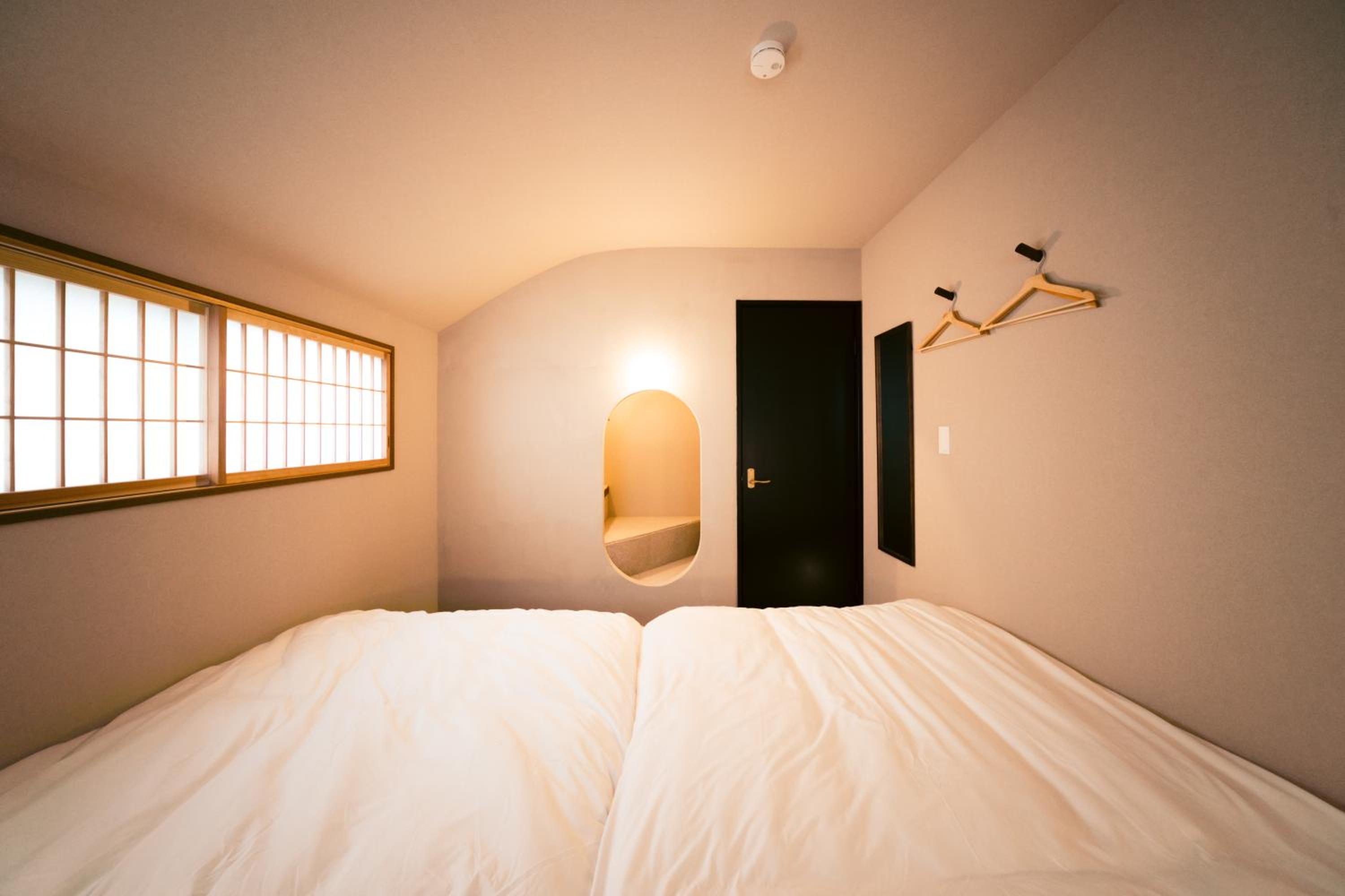 ERA1220 Shinjuku,3bedroom,8people