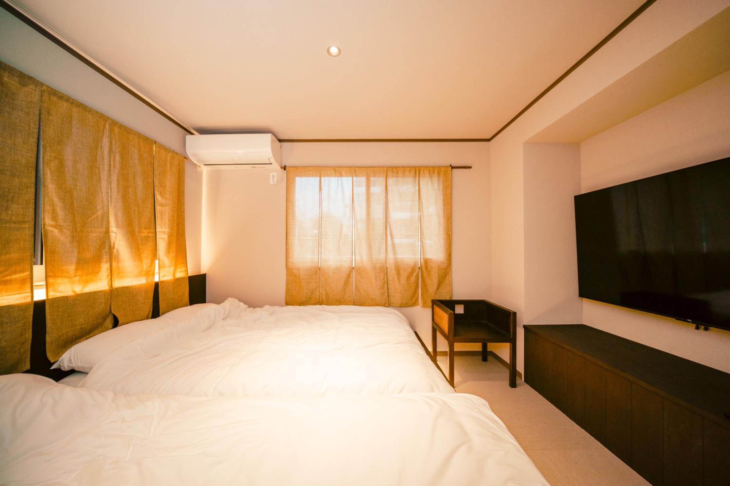 ERA1220 Shinjuku,3bedroom,8people