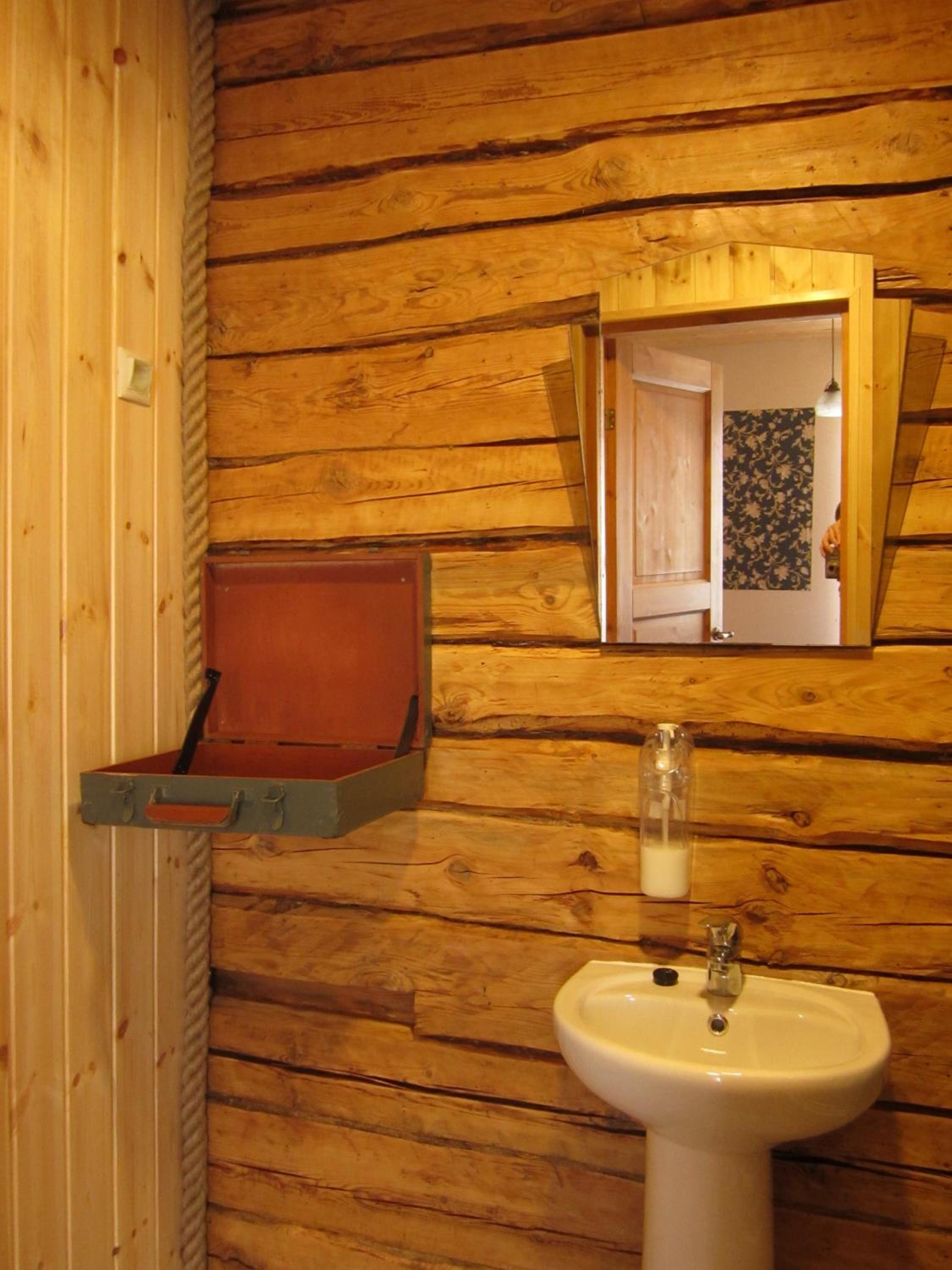 Aikarali Home Accommodation