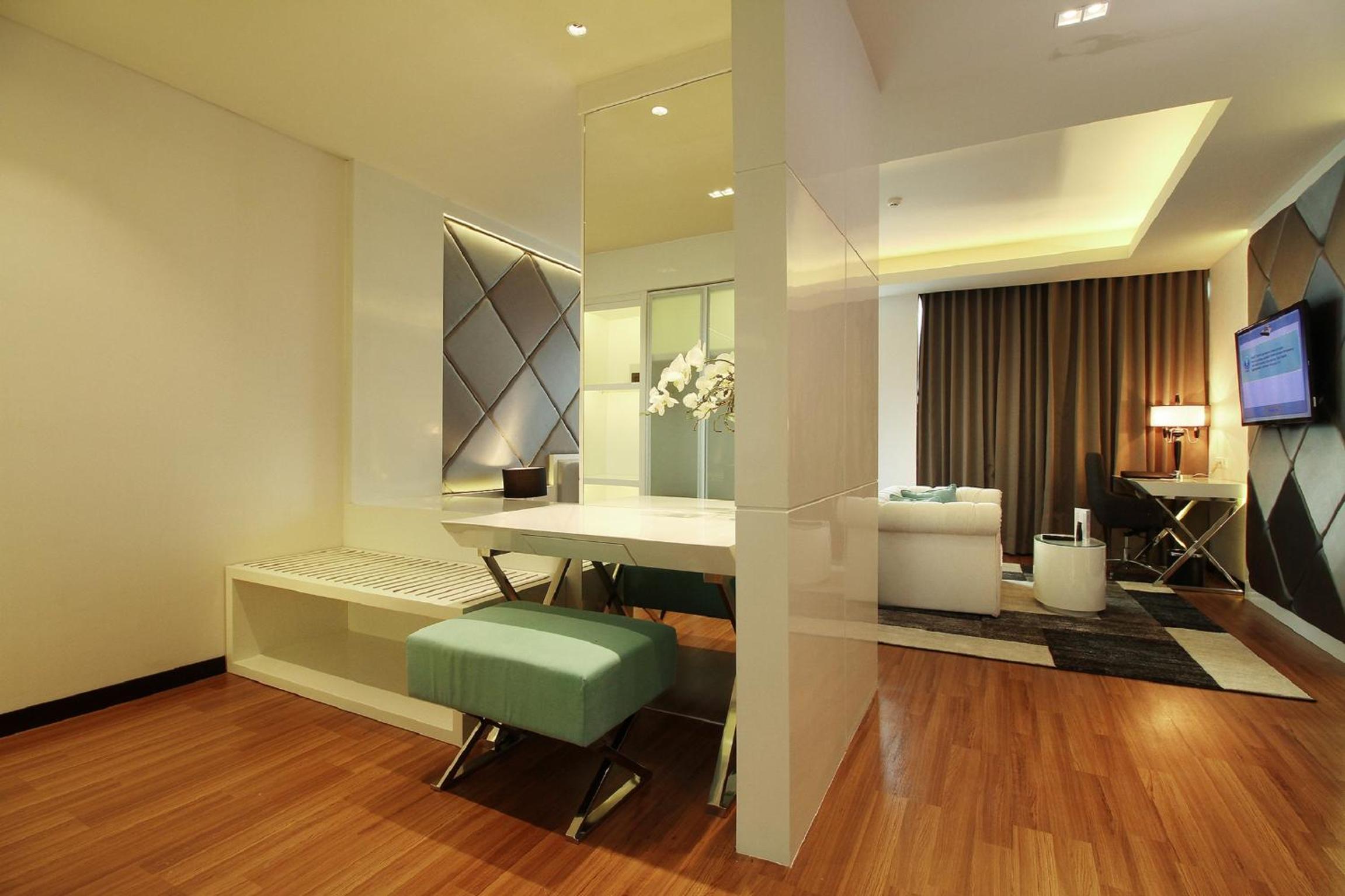 Solo Vacations - The Alana Hotel  Convention Center Solo by ASTON - Property Image 3