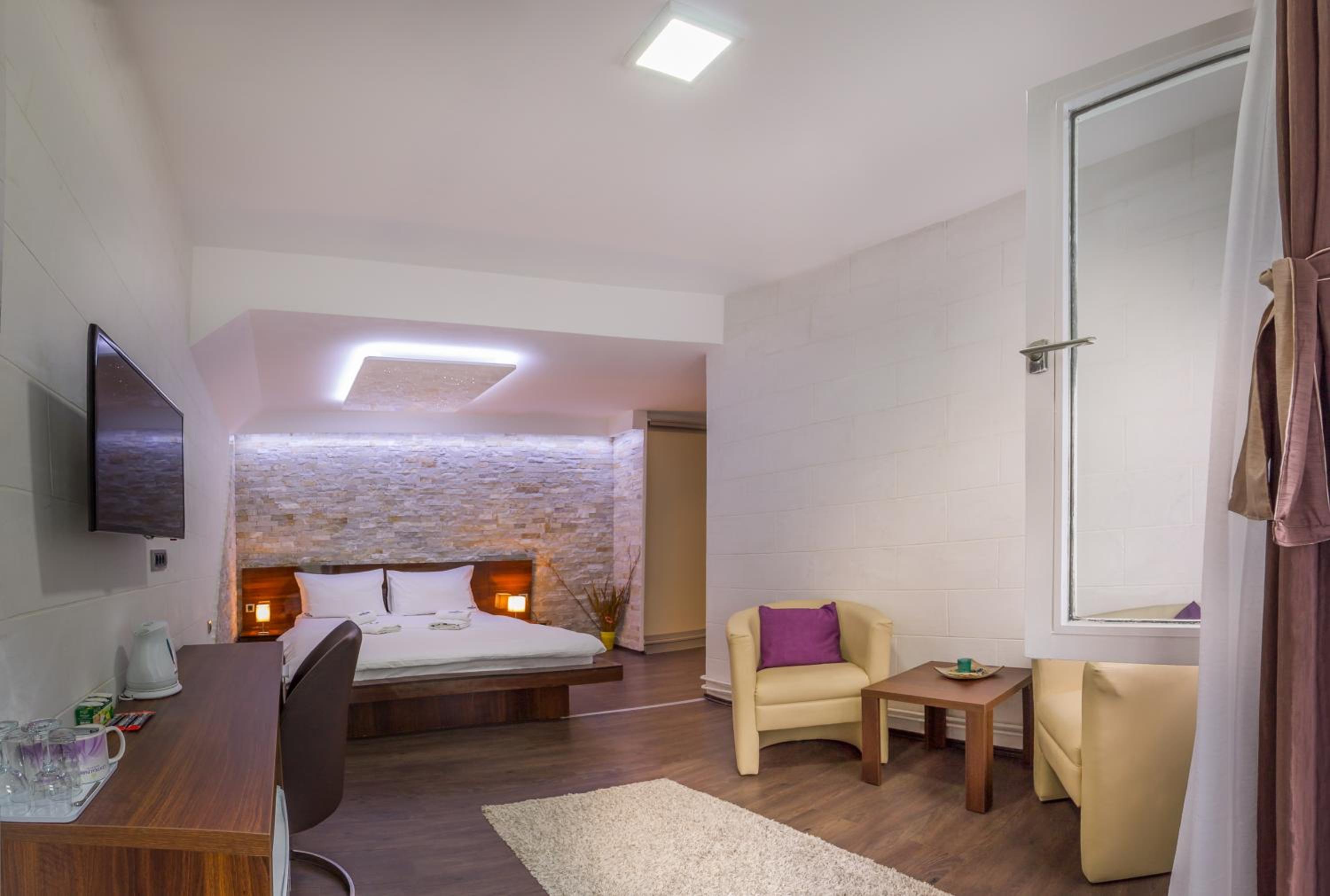 Central Park Residence