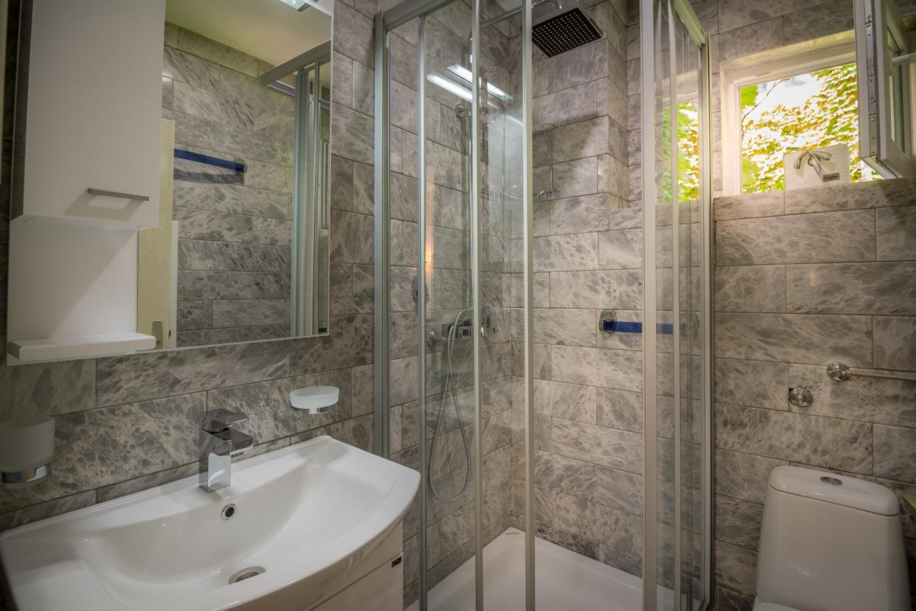 Central Park Residence
