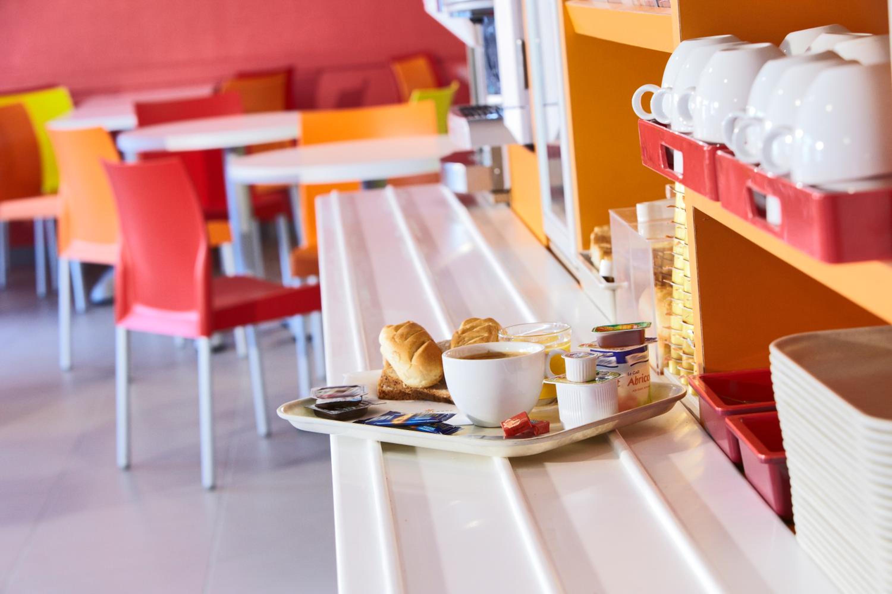 Lattes Vacations - Premiere Classe Montpellier Sud Lattes - Property Image 2