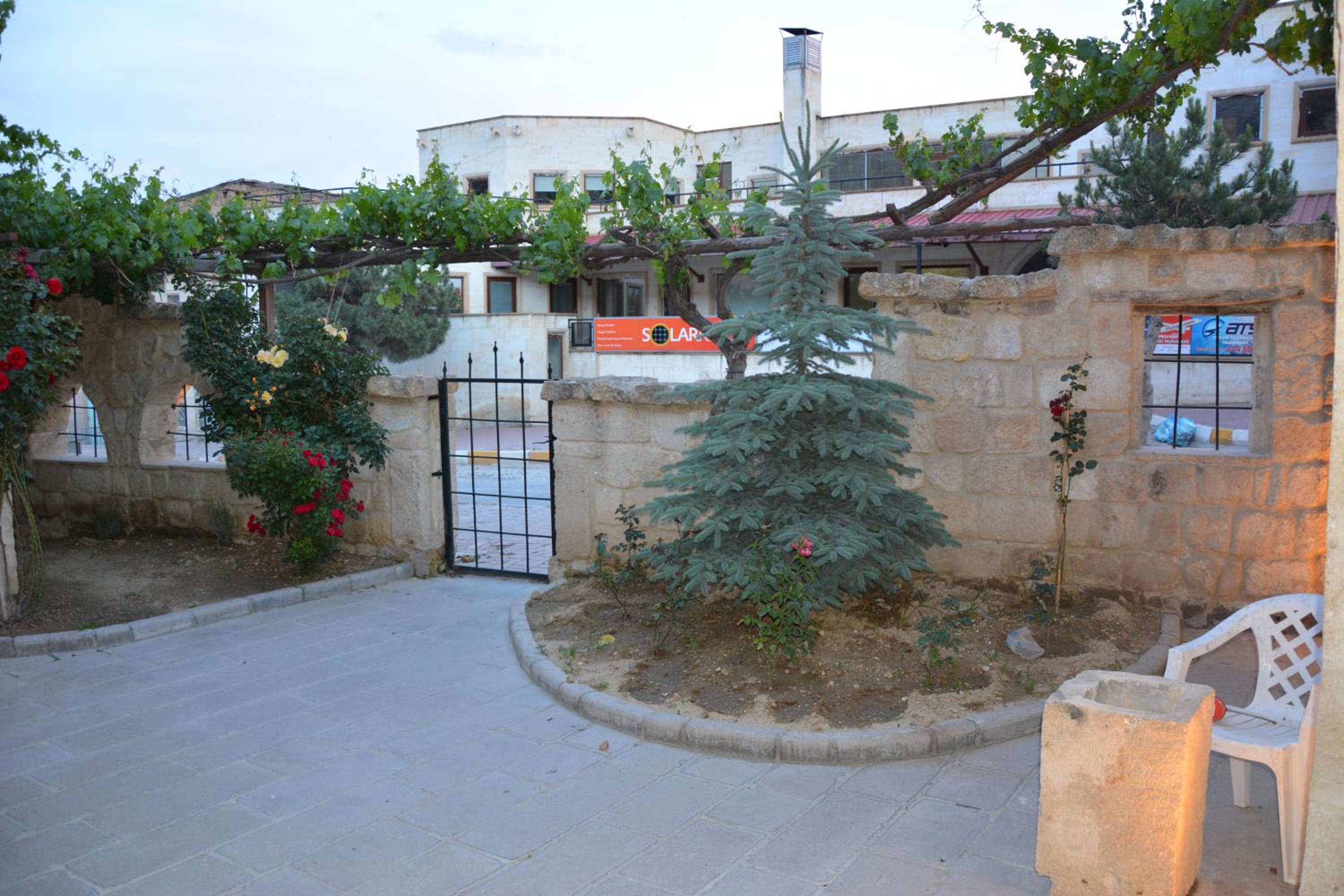 Kayhan Cave Villa