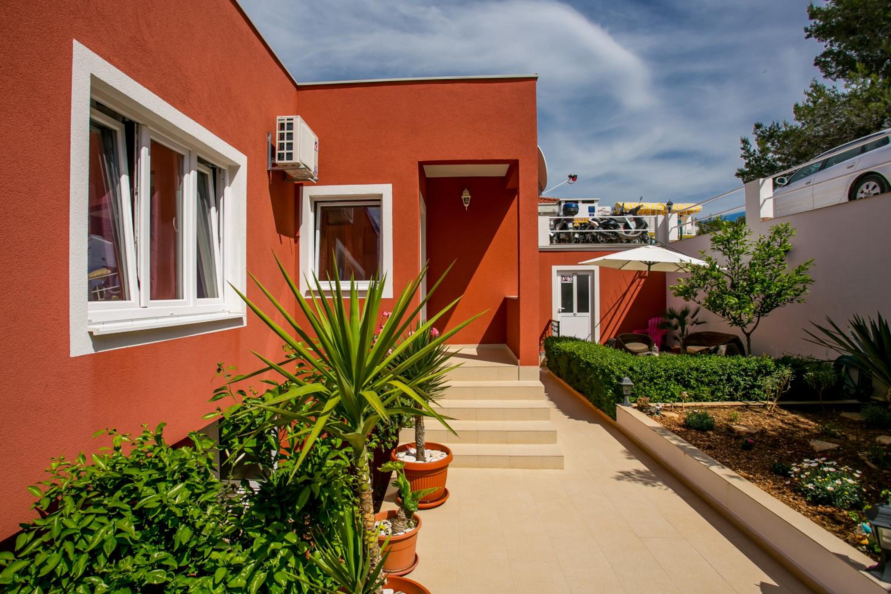 Holiday Villa Nostra view 4