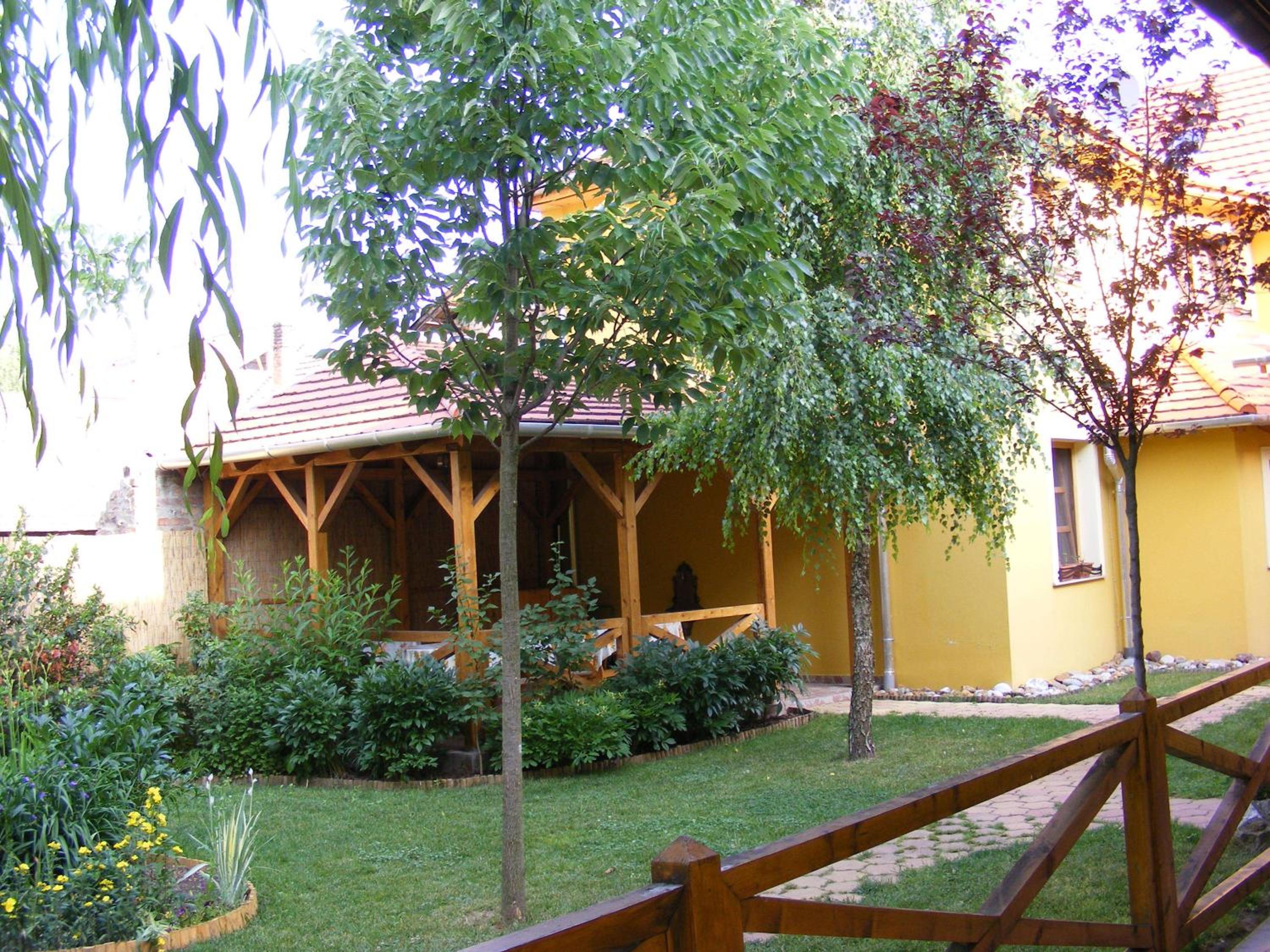 Photo 48