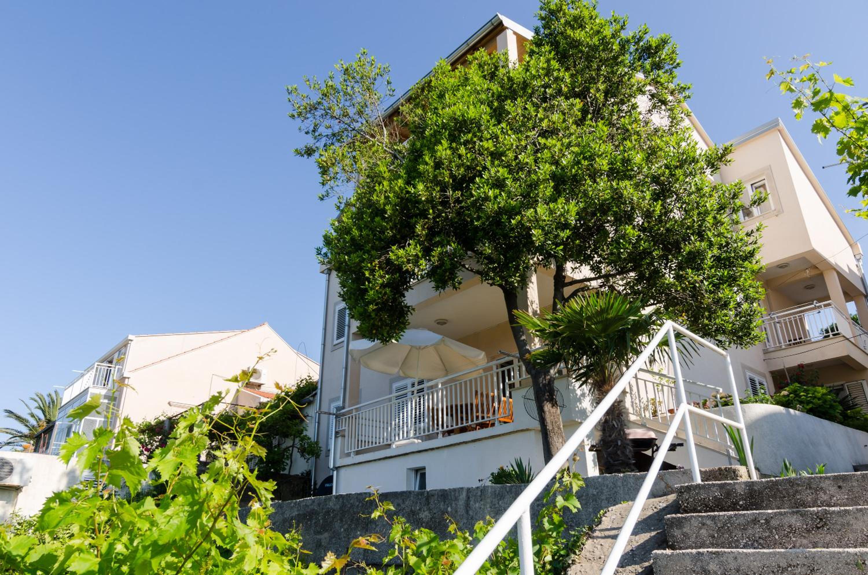 Apartments Pavle