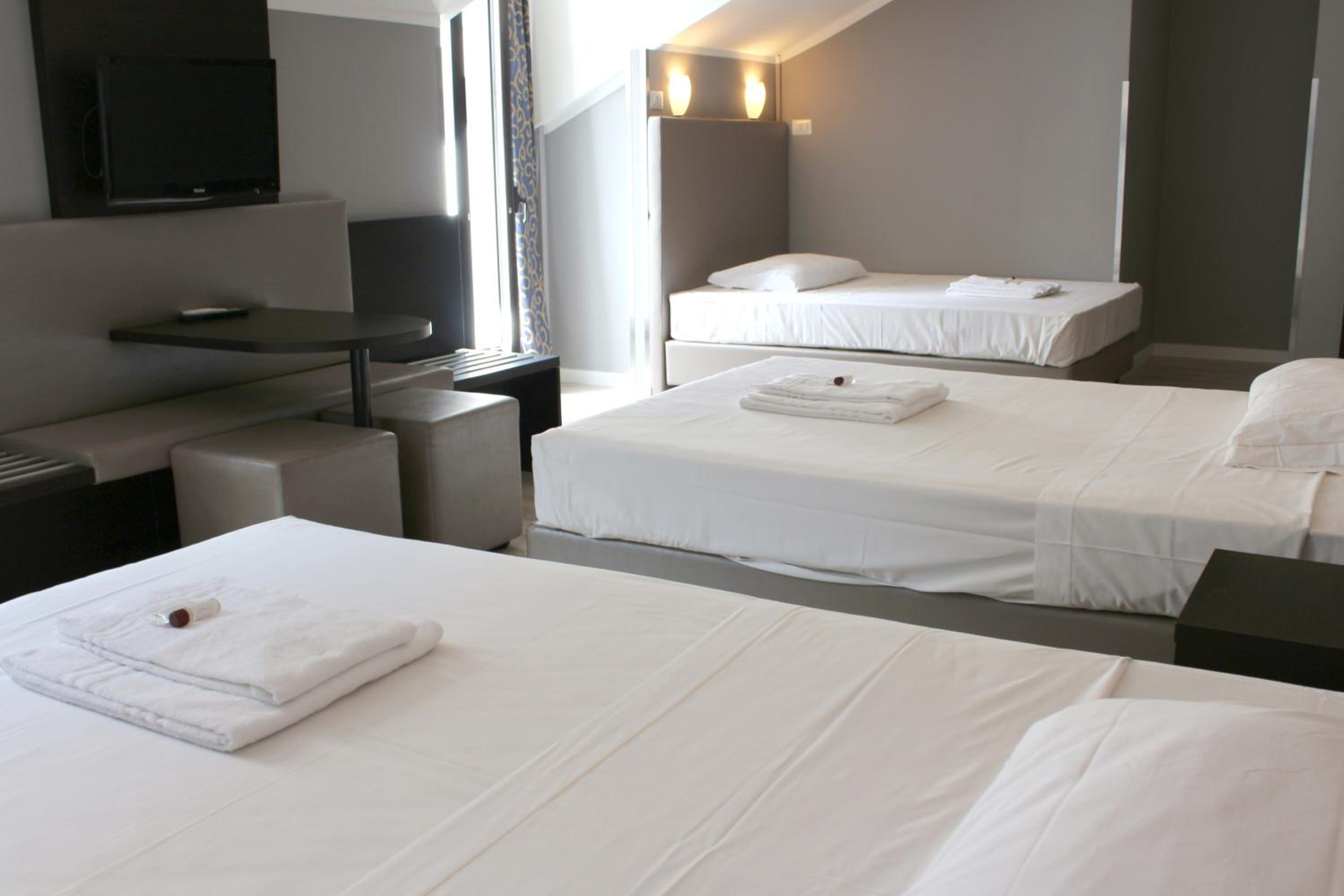 NEW GENERATION HOSTEL Navigli Milano