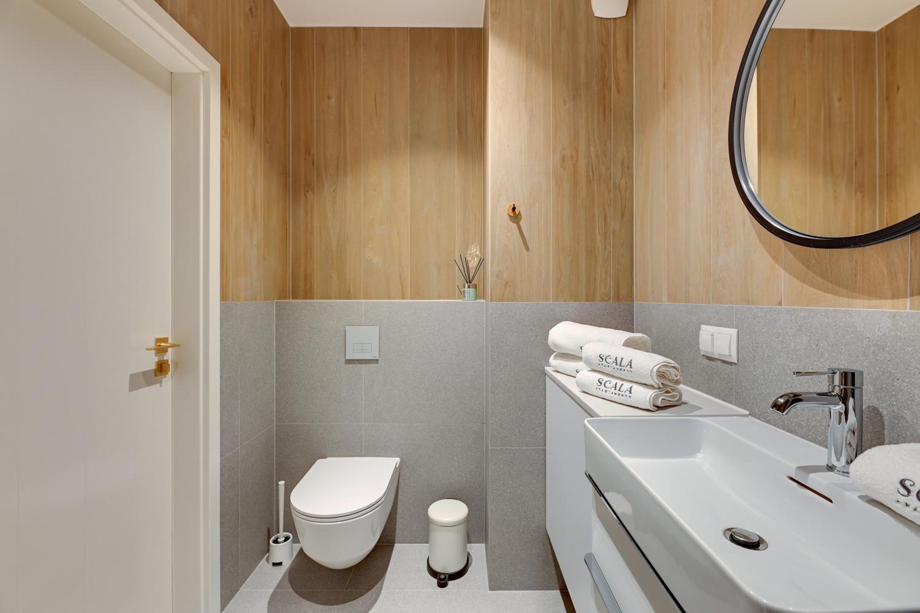 Scala City Center Premium Studios by Lion Apartments
